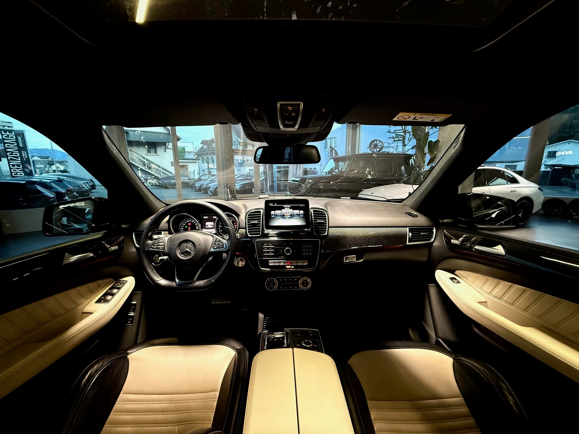 MERCEDES-BENZ GLE 500 4Matic 9G-Tronic-image-14