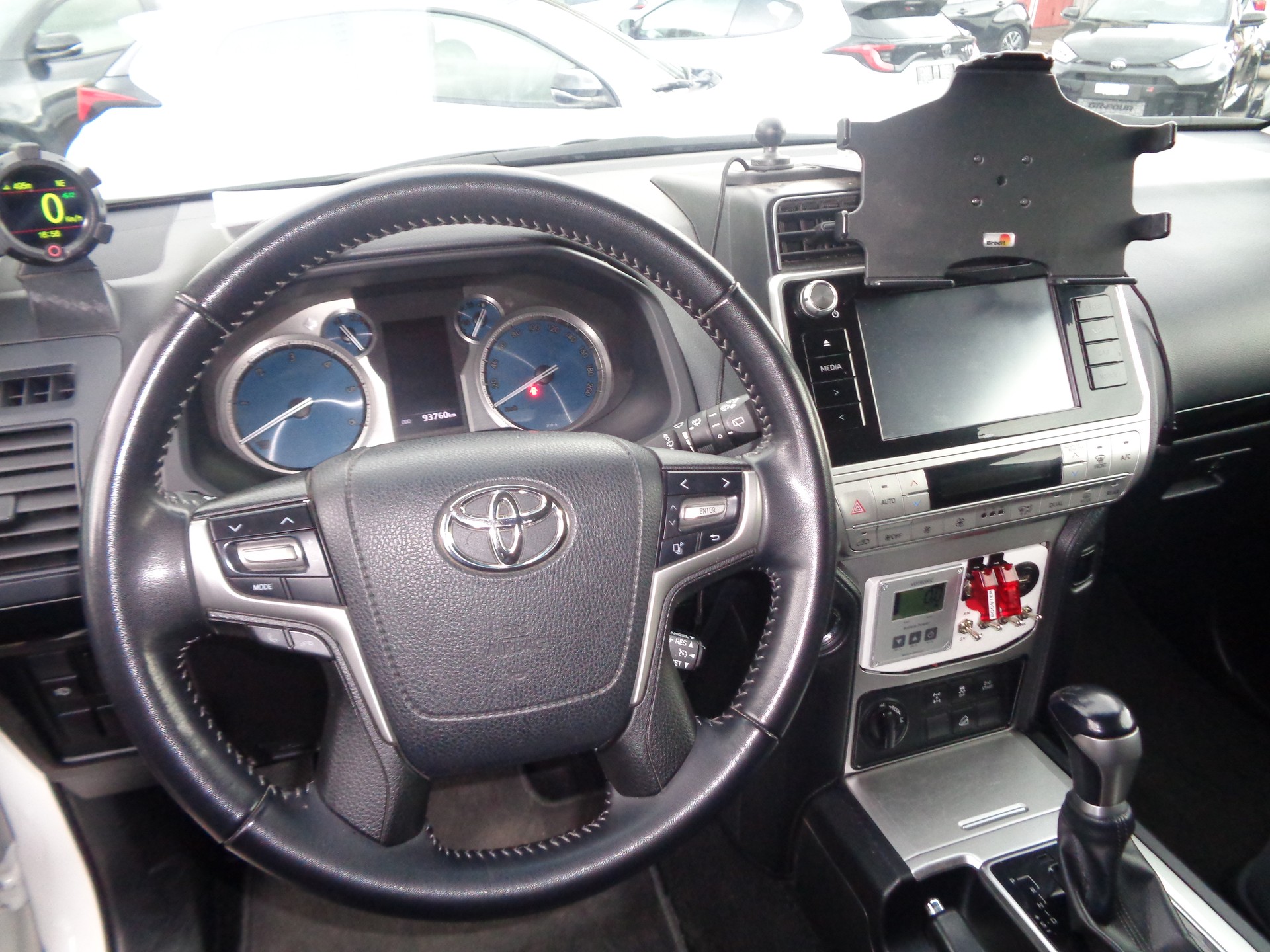 TOYOTA Land Cruiser 2.8TD Comfort Automatic-image-6