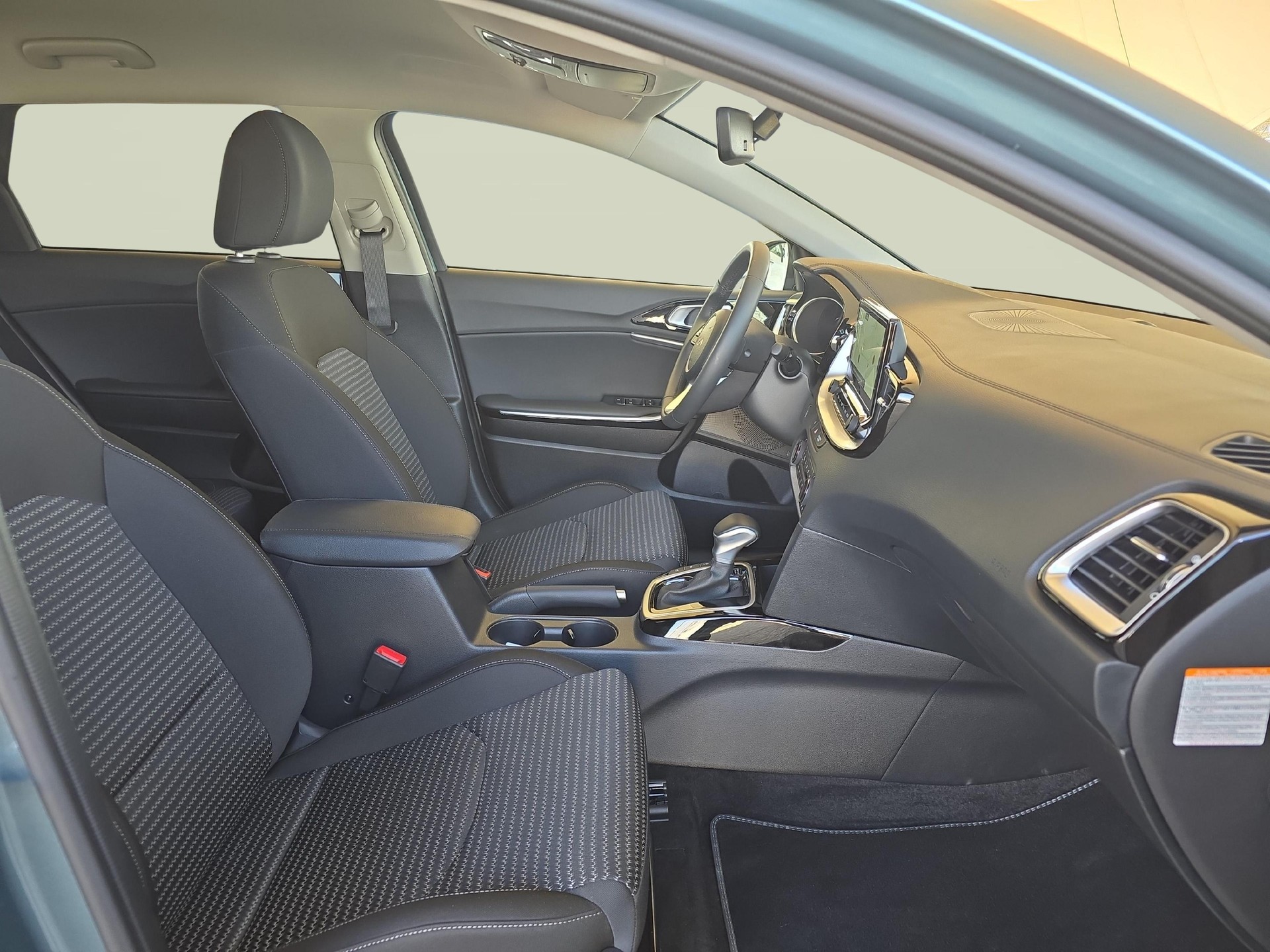 KIA Ceed SW 1.5 T-GDi MHEV Power / Jetzt mit attraktivem 1.9% Leasing-image-9