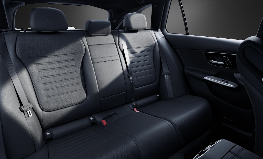 MERCEDES-BENZ C 220 d T 4 Matic-image-9