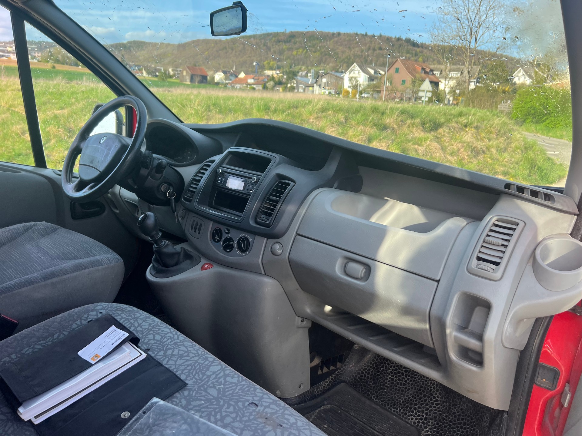 RENAULT Trafic 2.0 dCi 115 2.9t L2H1-image-10