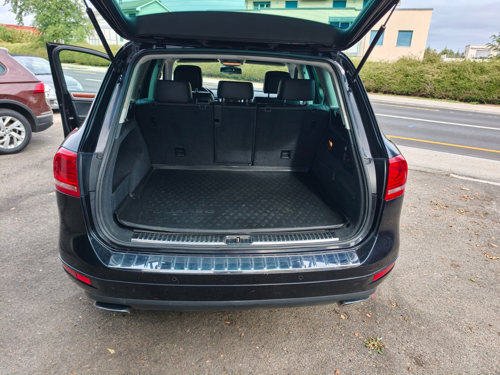 VW Touareg 3.0 TDI BlueMotion Technology Tiptronic-image-7