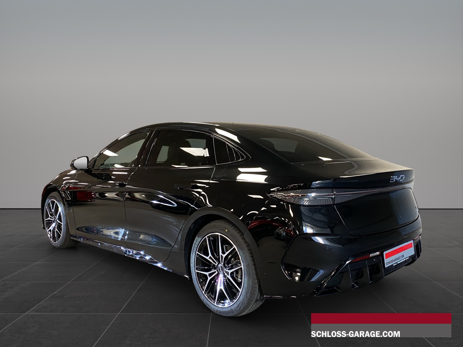 BYD Seal Excellence AWD-showroom-element-3