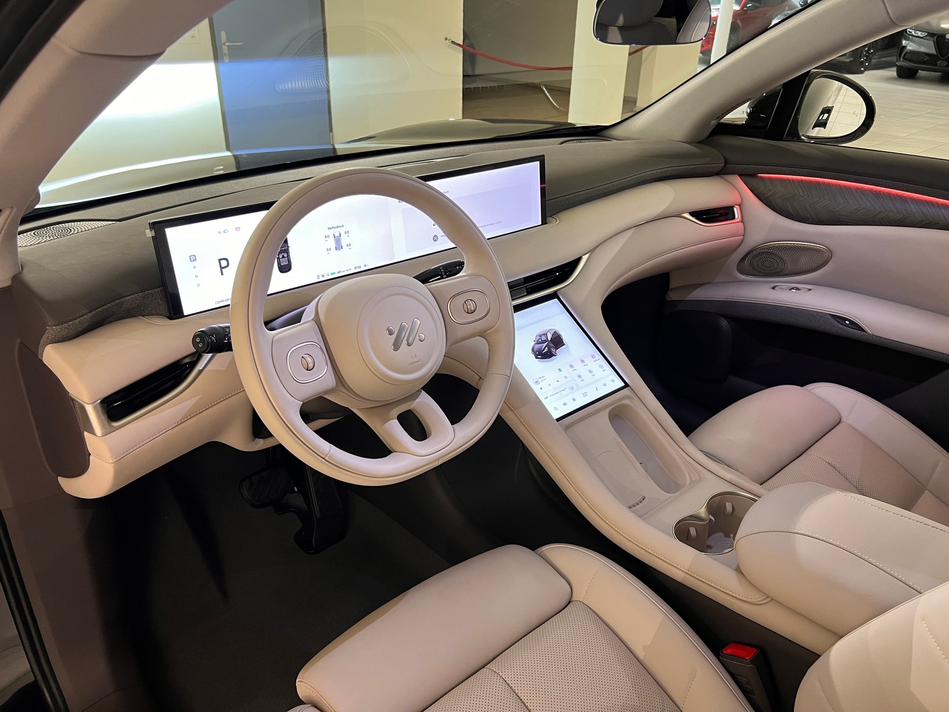 MG IM6 EV 100kWh Performance 21-image-9