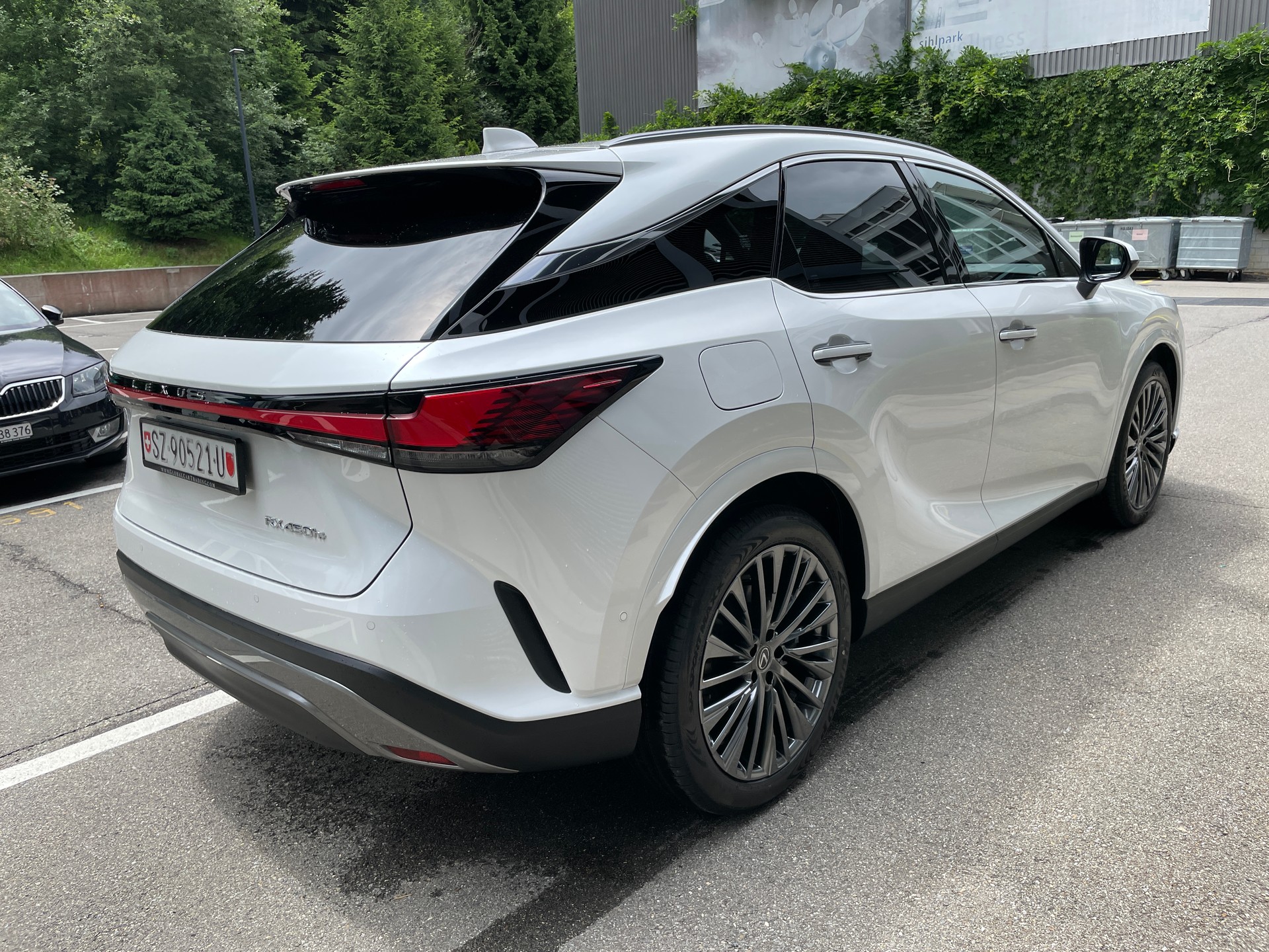 LEXUS RX 450h+ Ecxellence AWD CVT PHEV-image-5