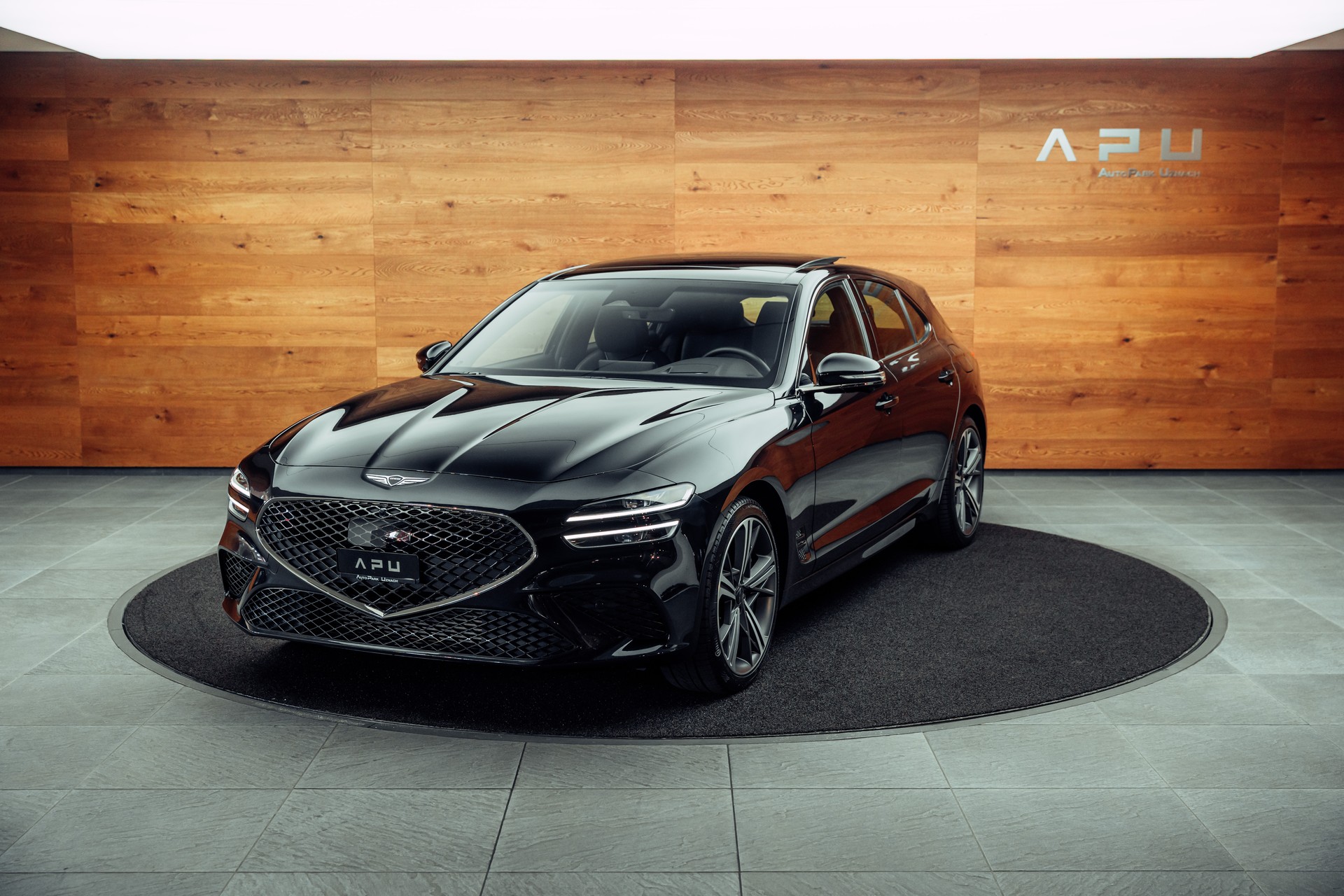 GENESIS G70 Shooting Brake 2.0 T Plus Sport AT8 AWD-showroom-element-3