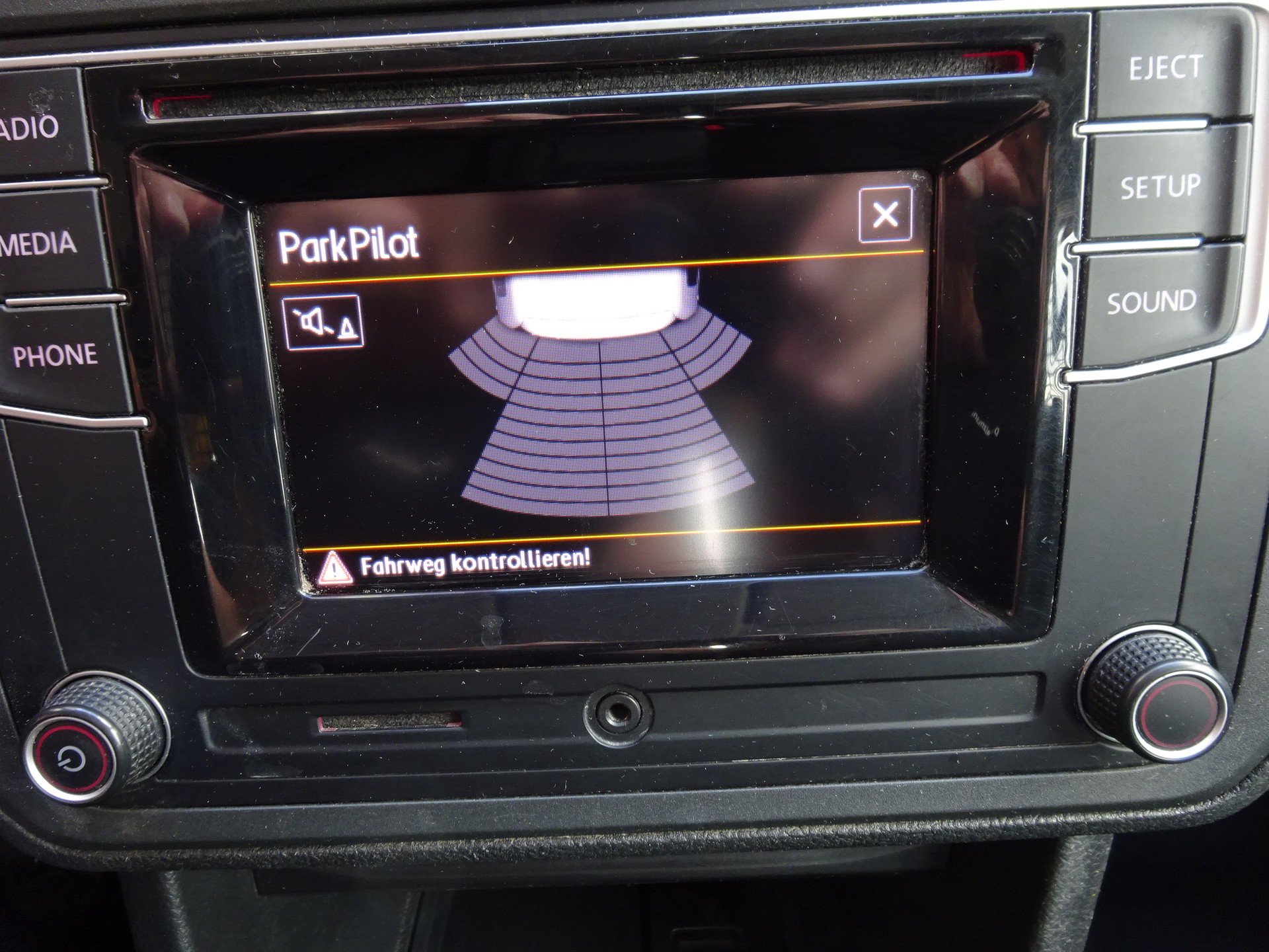 VW Caddy 2.0TDI 4Motion BlueMotion Technology DSG-image-9