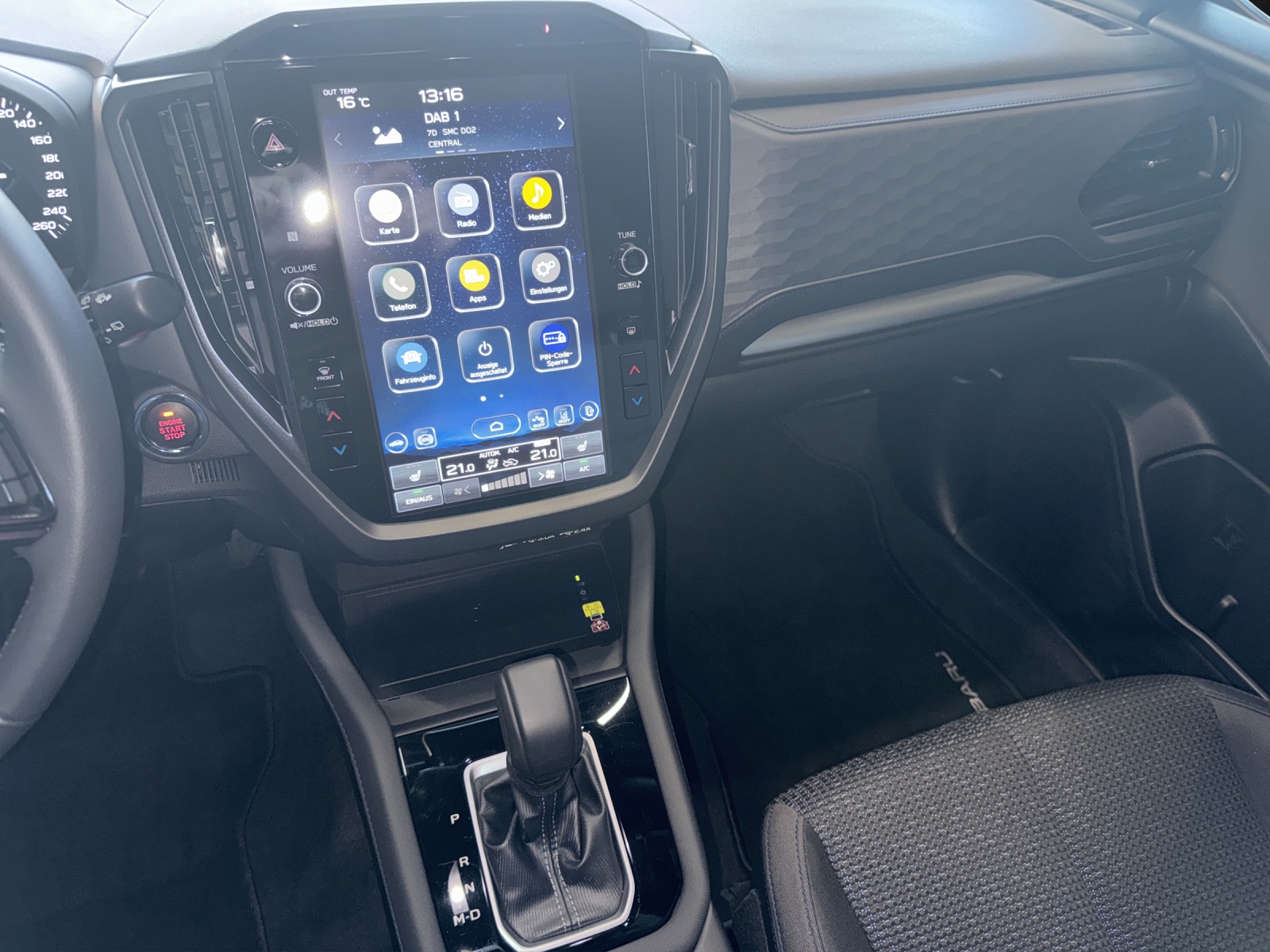 SUBARU Forester 2.0i e-Boxer Swiss Plus Lineartronic-image-11