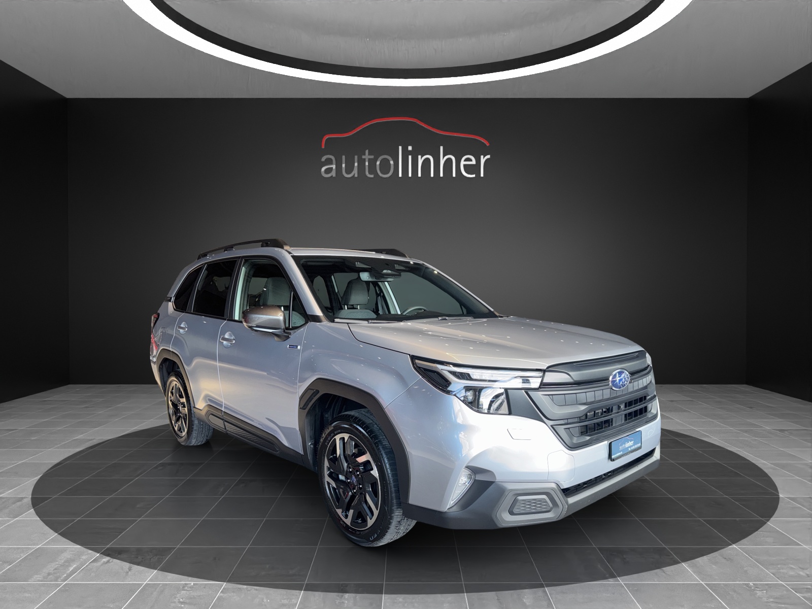 SUBARU Forester 2.0i e-Boxer Swiss Plus Lineartronic-image-5