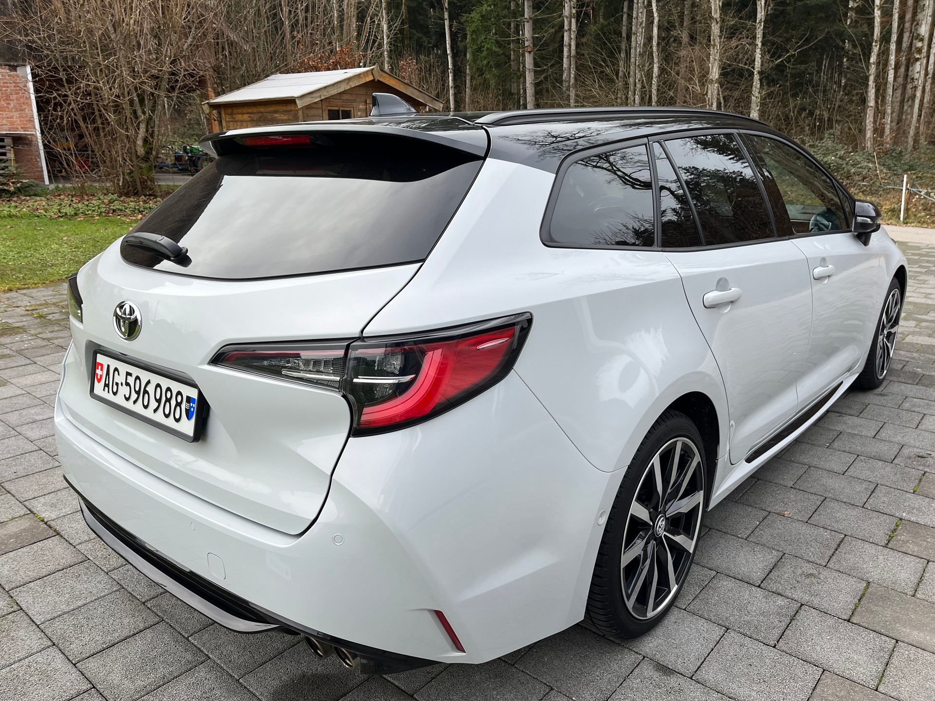 TOYOTA Corolla Touring Sports 2.0 HSD GR Sport-image-2