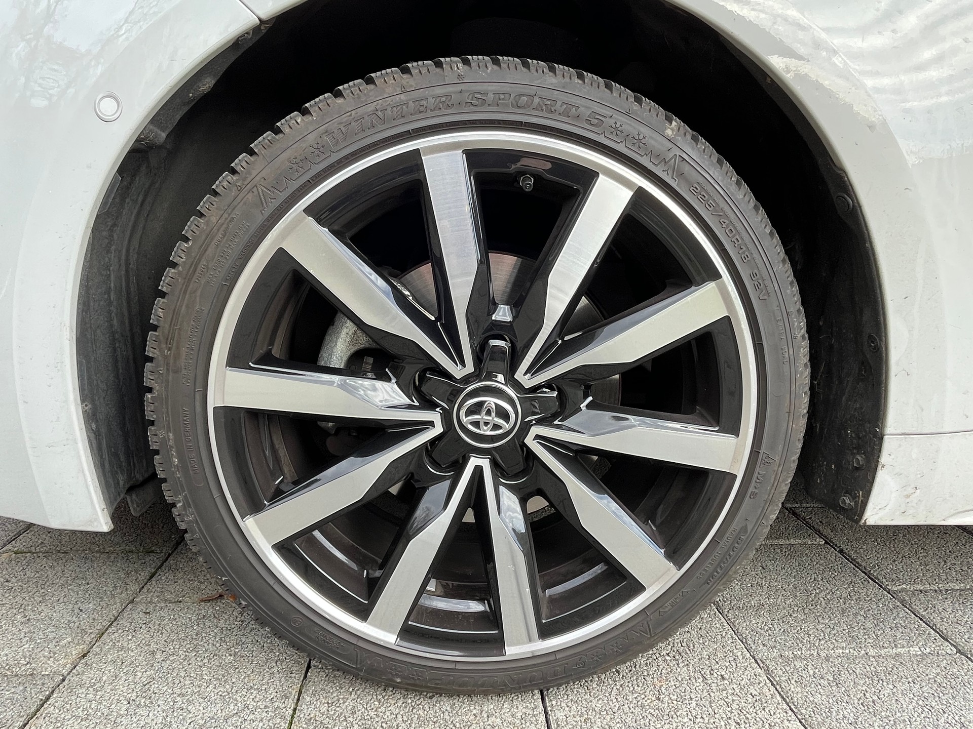 TOYOTA Corolla Touring Sports 2.0 HSD GR Sport-image-5