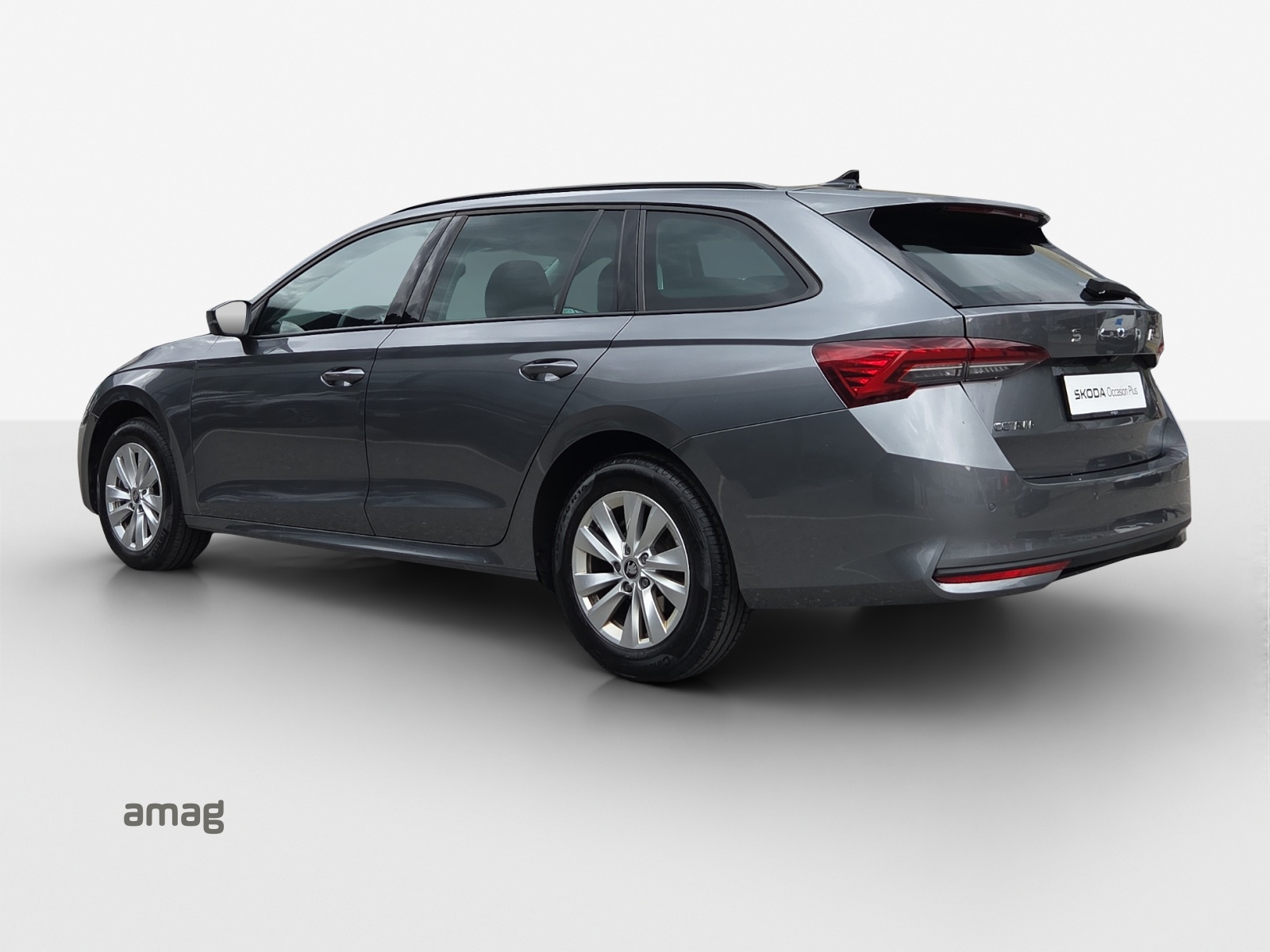 SKODA Octavia Combi 2.0 TDI DSG Selection-showroom-element-2