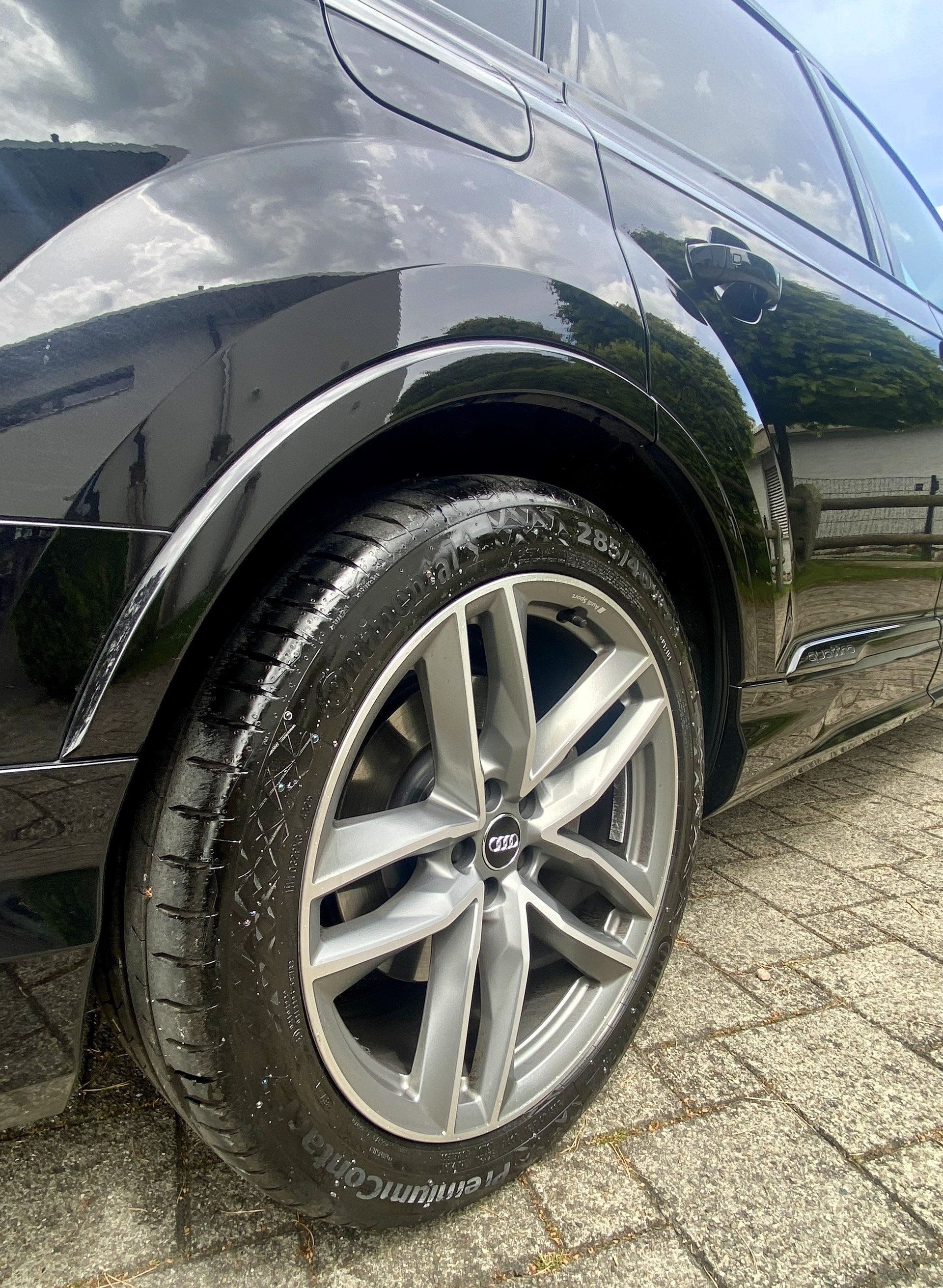 AUDI Q7 3.0 50 TDI S Line quattro T-Tronic-image-4