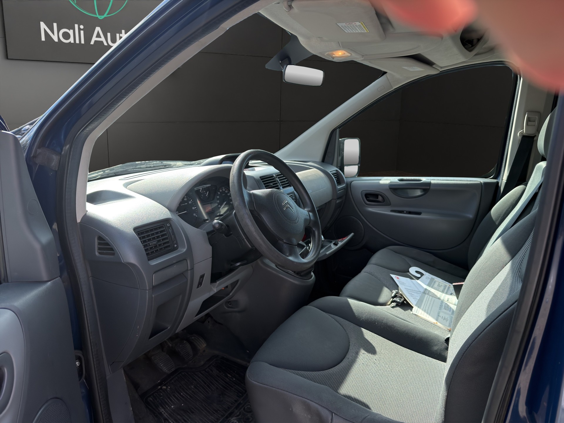 CITROEN Jumpy 2.0 HDi L2H1 Attraction-image-4