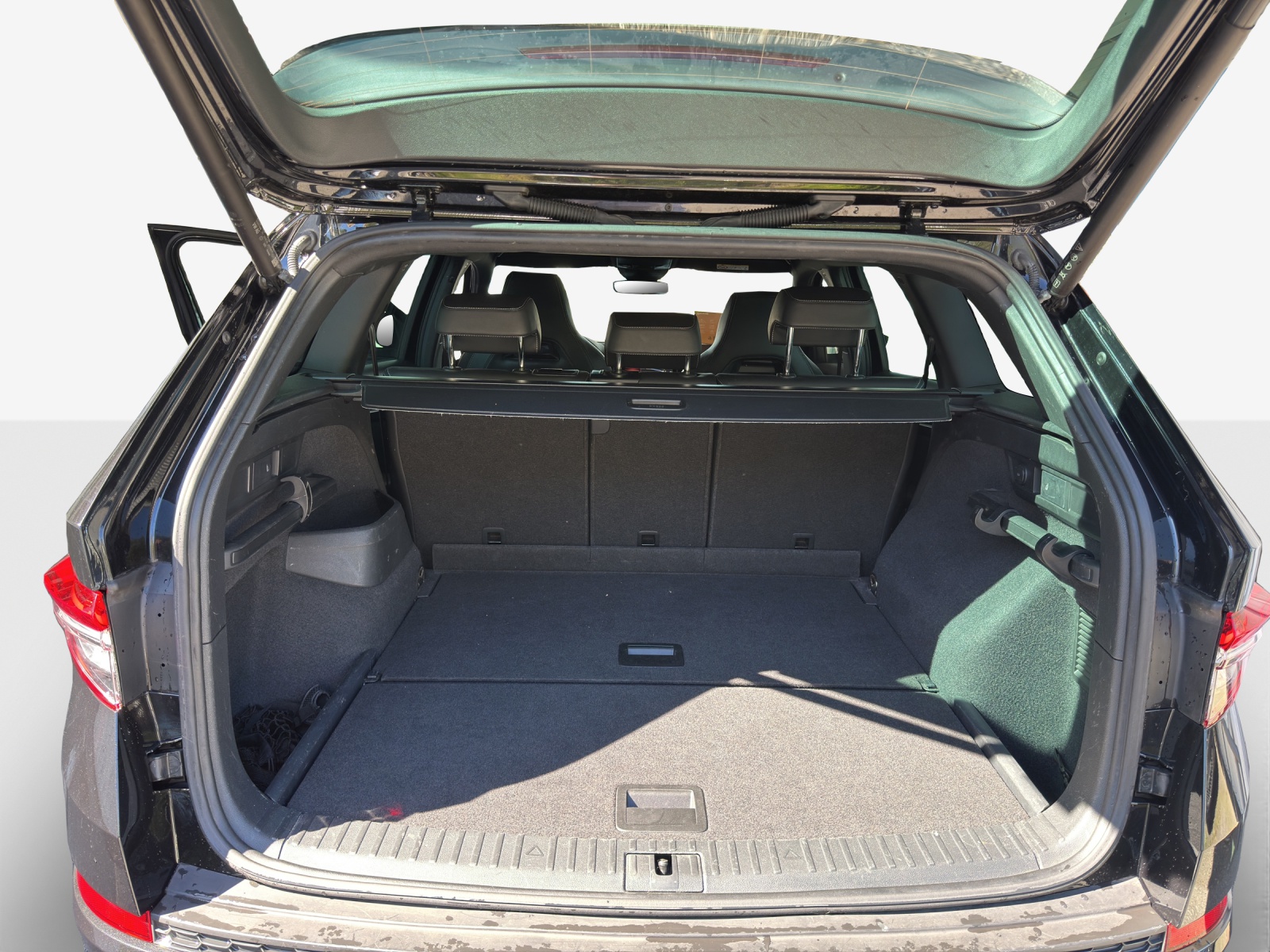 SKODA Kodiaq 2.0 TSI 4x4 SportLine-image-12