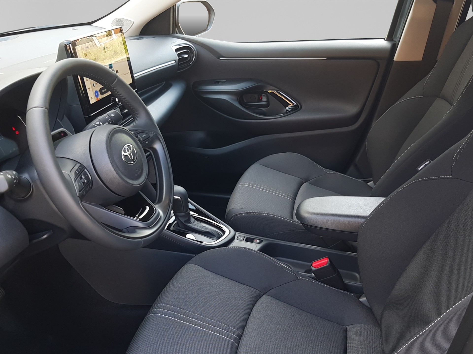TOYOTA Yaris 1.5 VVT-i HSD Trend-image-8