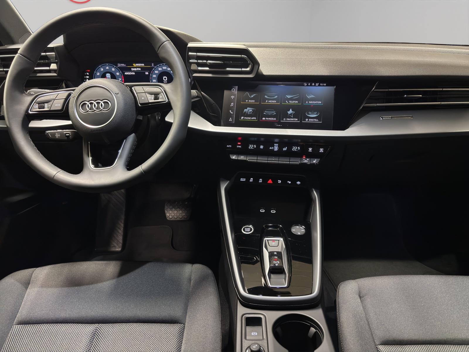 AUDI A3 Sportback 1.5 TFSI S-Tronic-image-7