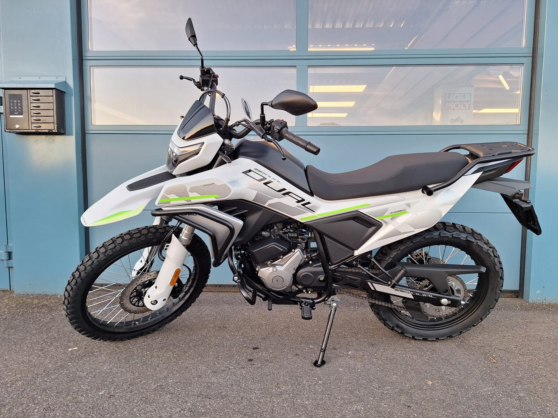 CF MOTO Dual 250-image-1