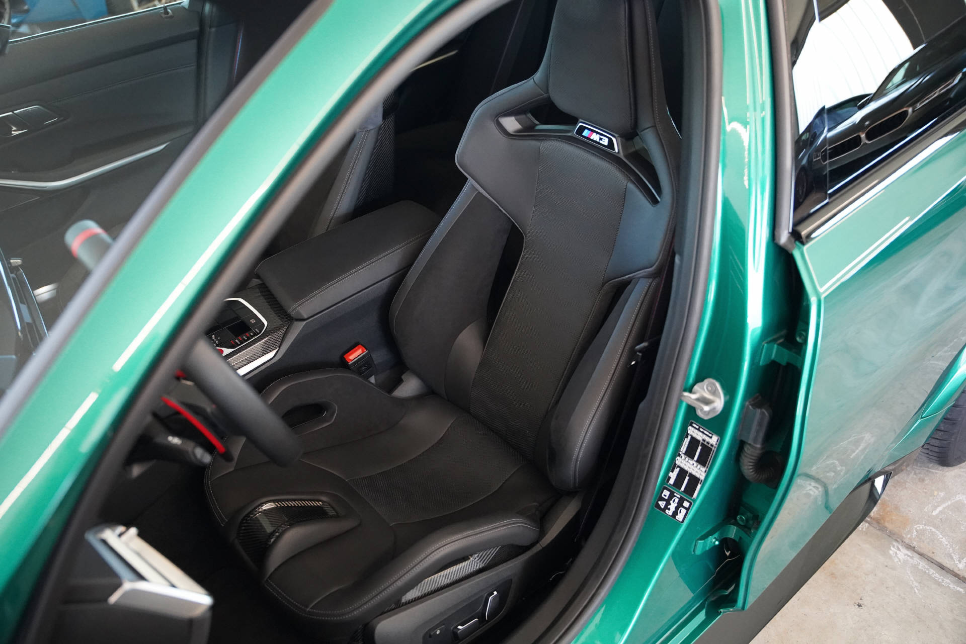 BMW M3 Competition M xDrive LCI-image-9