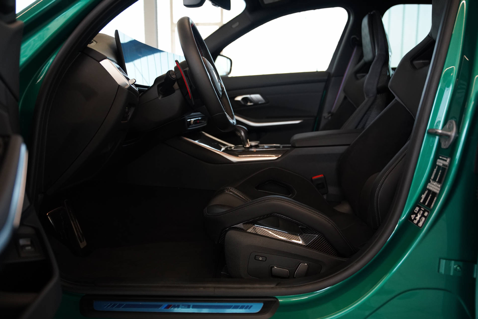 BMW M3 Competition M xDrive LCI-image-8