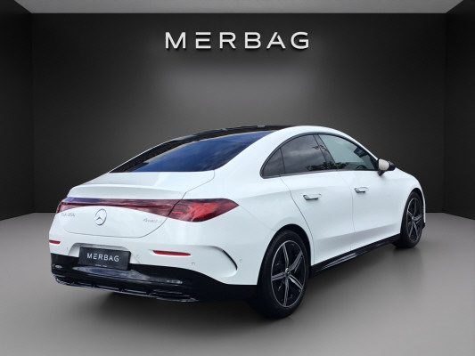 MERCEDES-BENZ CLA 200 8G-DCT 4Matic-image-3