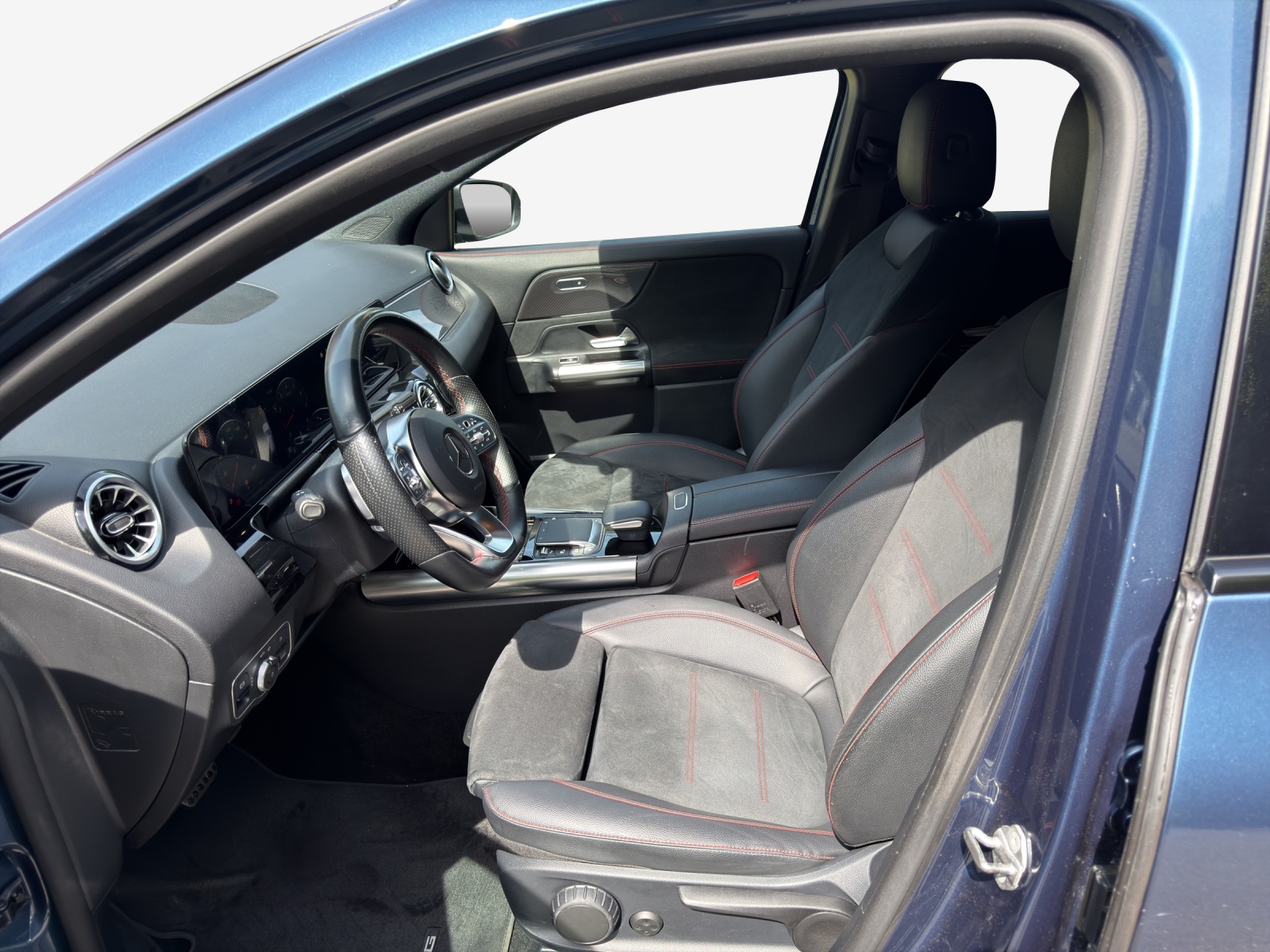 MERCEDES-BENZ GLA 250 4Matic AMG Line 8G-DCT-image-7