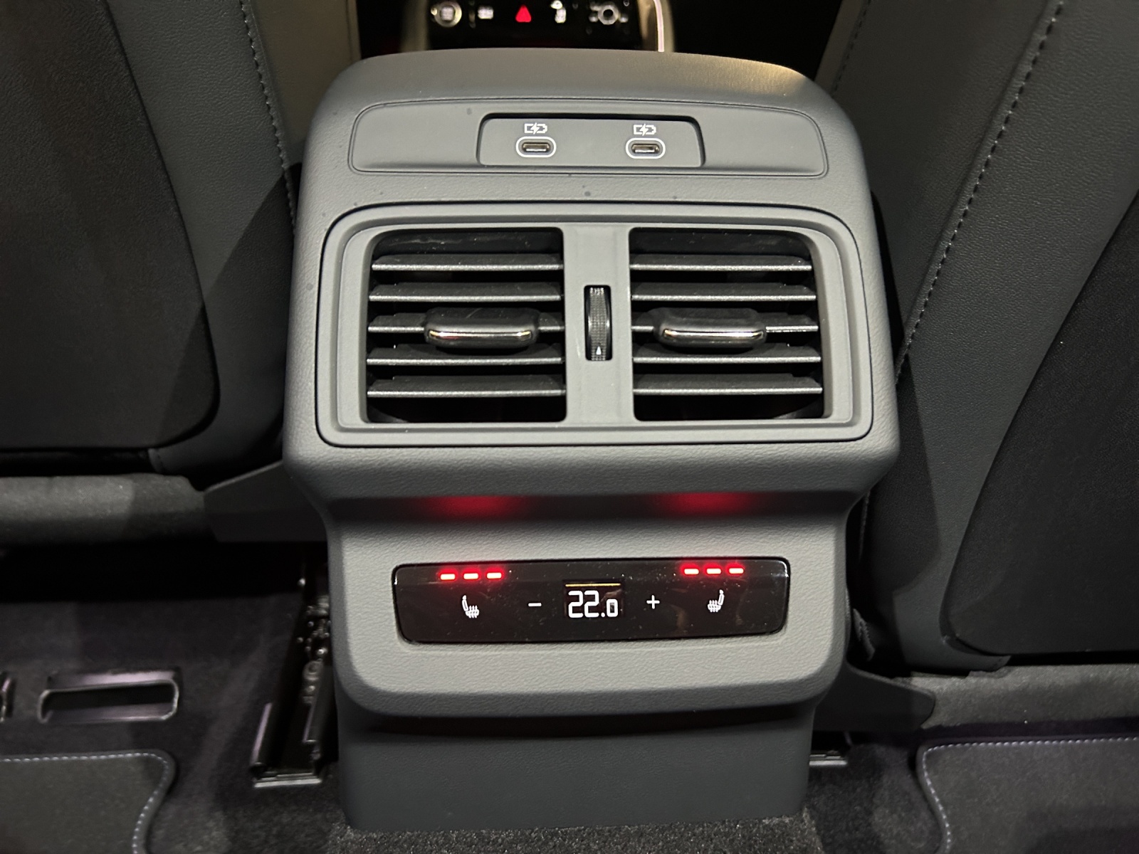 AUDI Q5 TFSI quatto 150 kW S-tronic-image-14