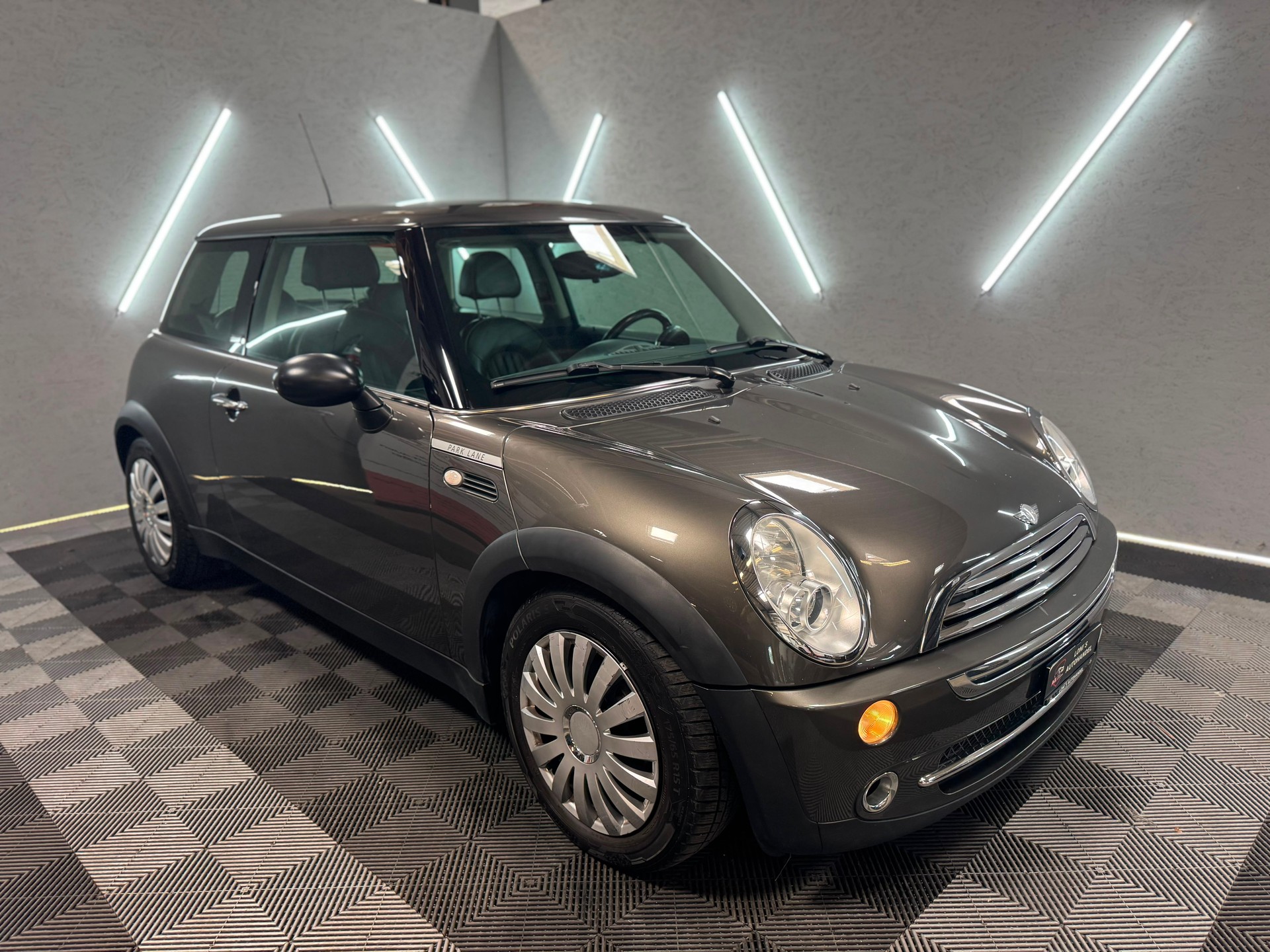 MINI Cooper Park Lane-image-1