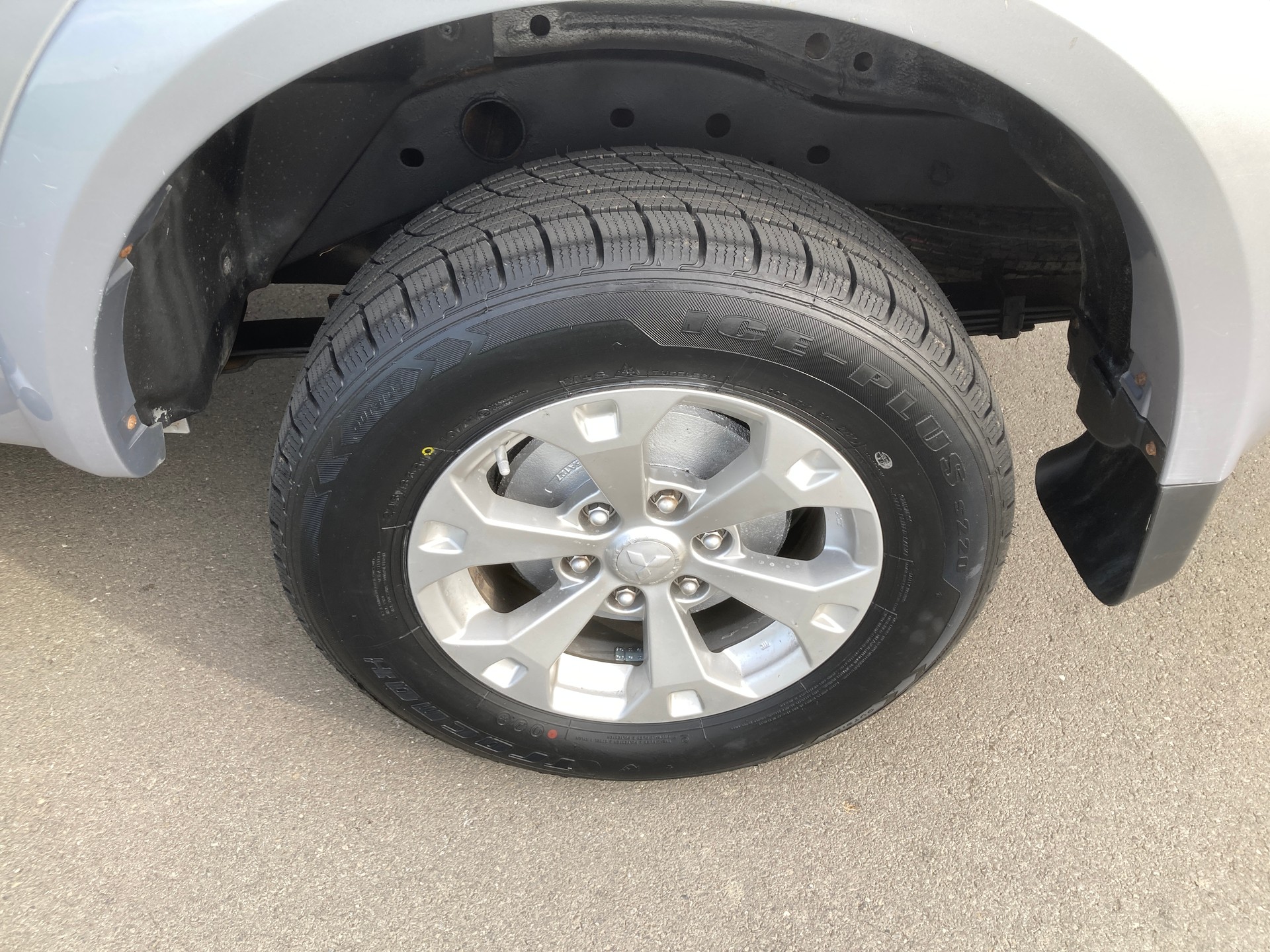 MITSUBISHI L 200 2.5 DID HP Jubilé 35 Double Cab mit Anhängerkupplung-image-7