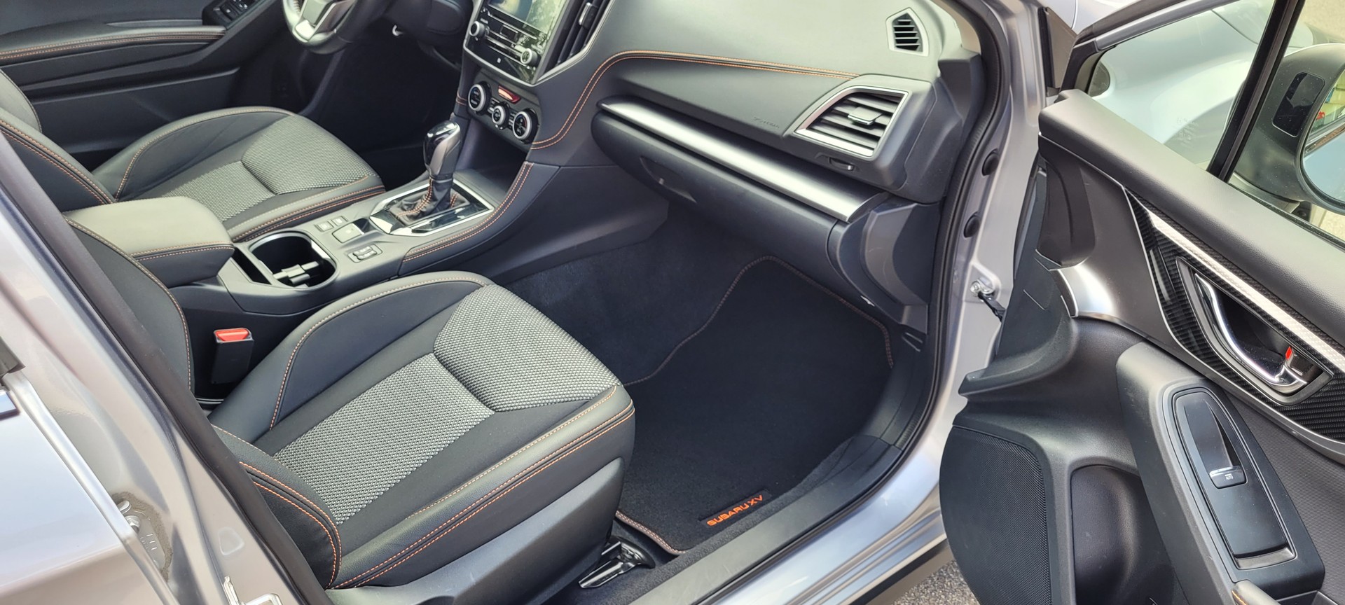 SUBARU XV 2.0 Swiss Plus AWD Lineartronic-image-16