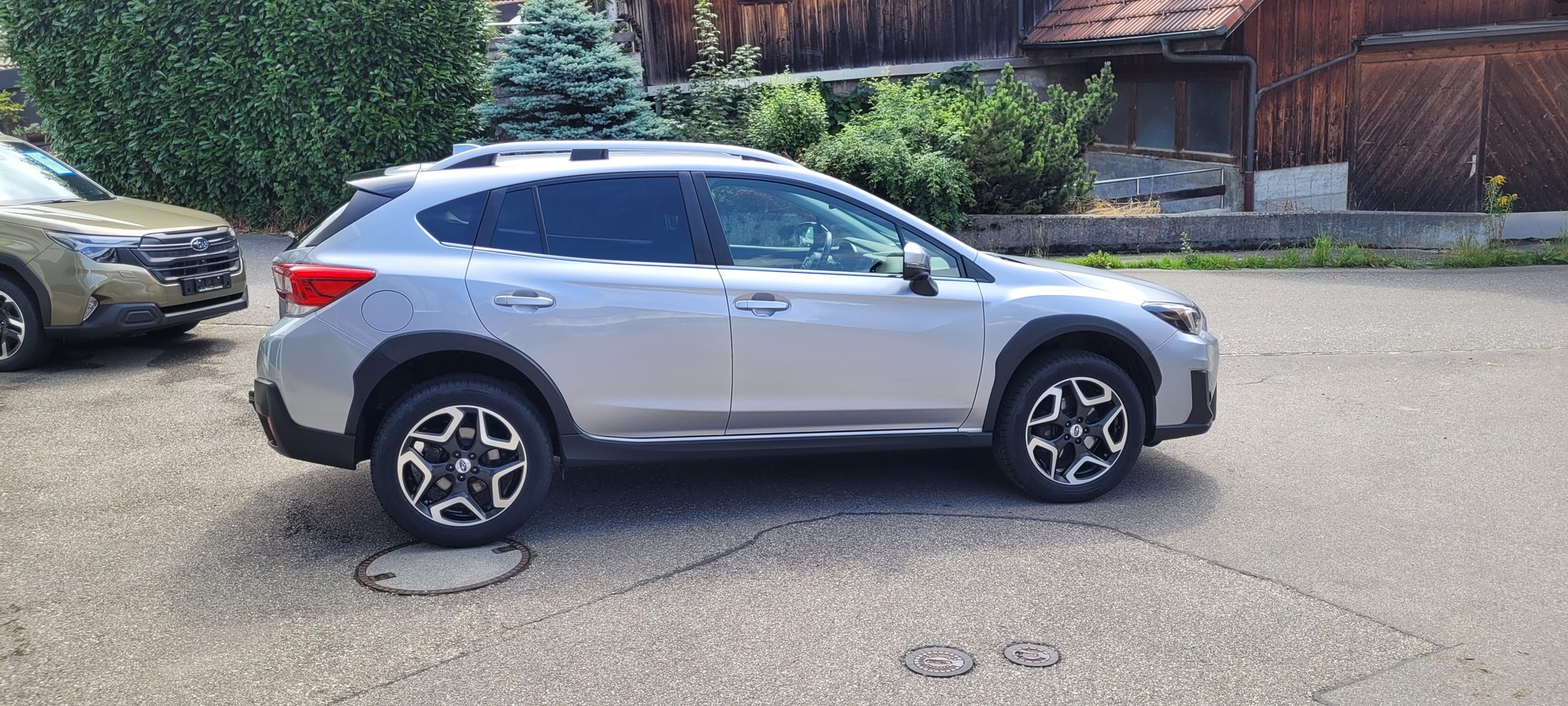 SUBARU XV 2.0 Swiss Plus AWD Lineartronic-showroom-element-3