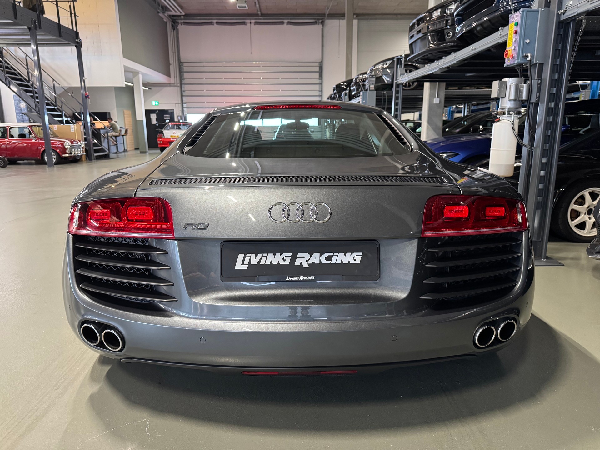 AUDI R8 Coupé 4.2 *Manual gearbox!*-image-3