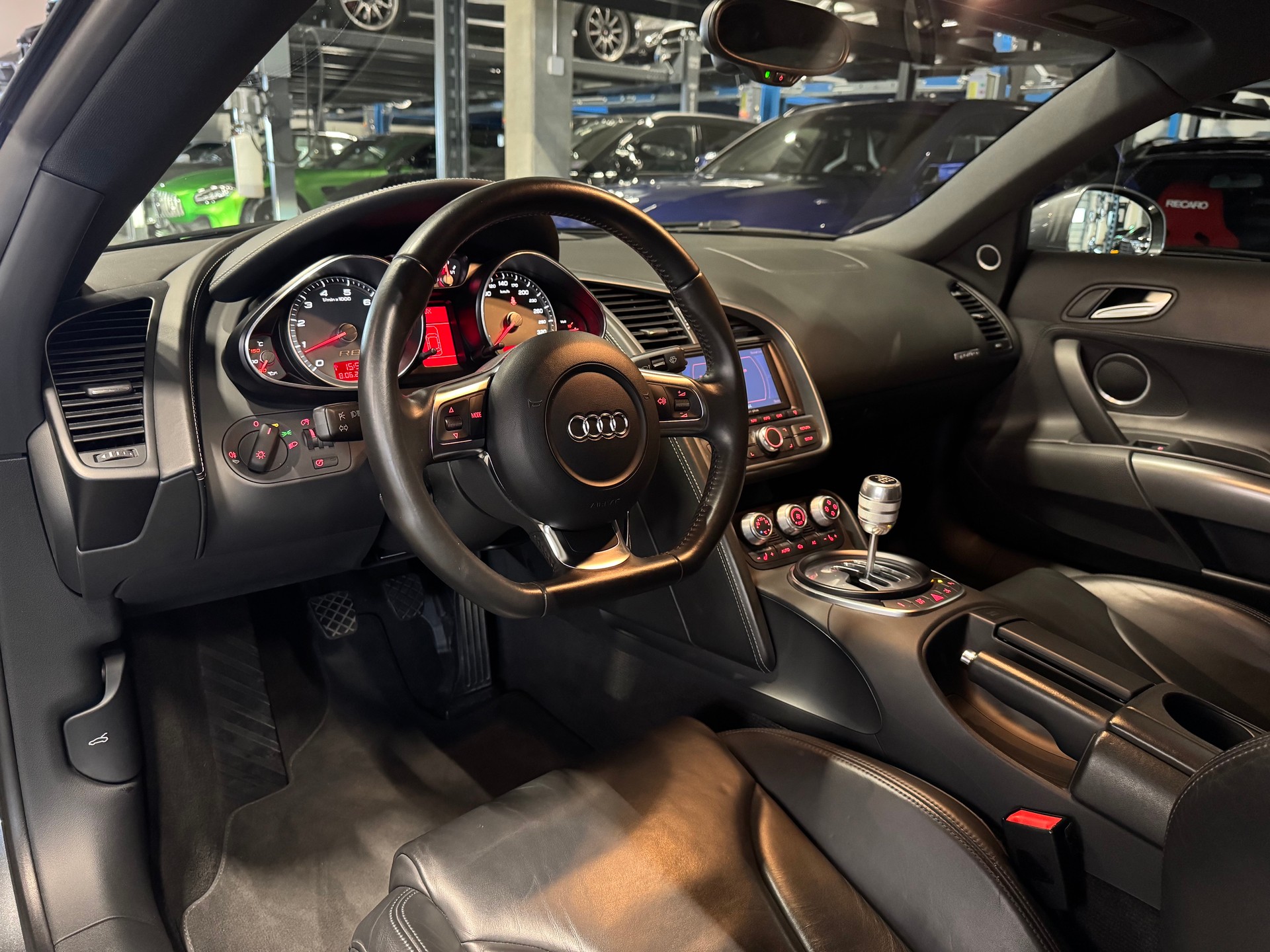 AUDI R8 Coupé 4.2 *Manual gearbox!*-image-8
