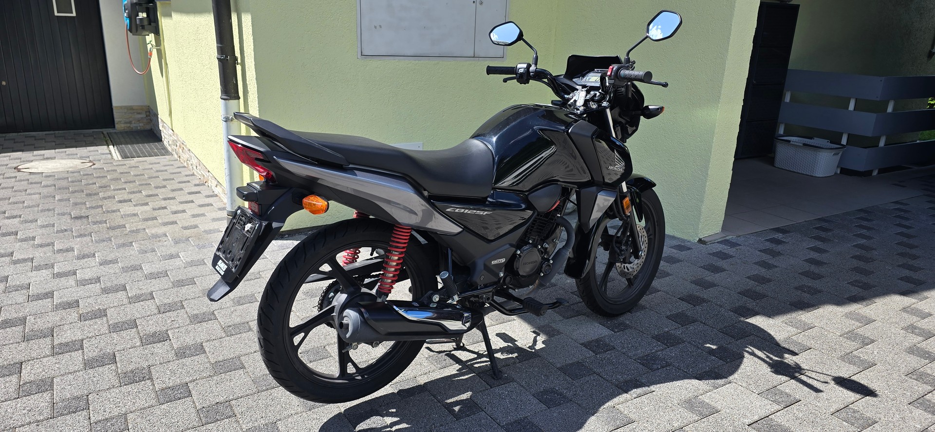 HONDA CBF 125 M-image-12
