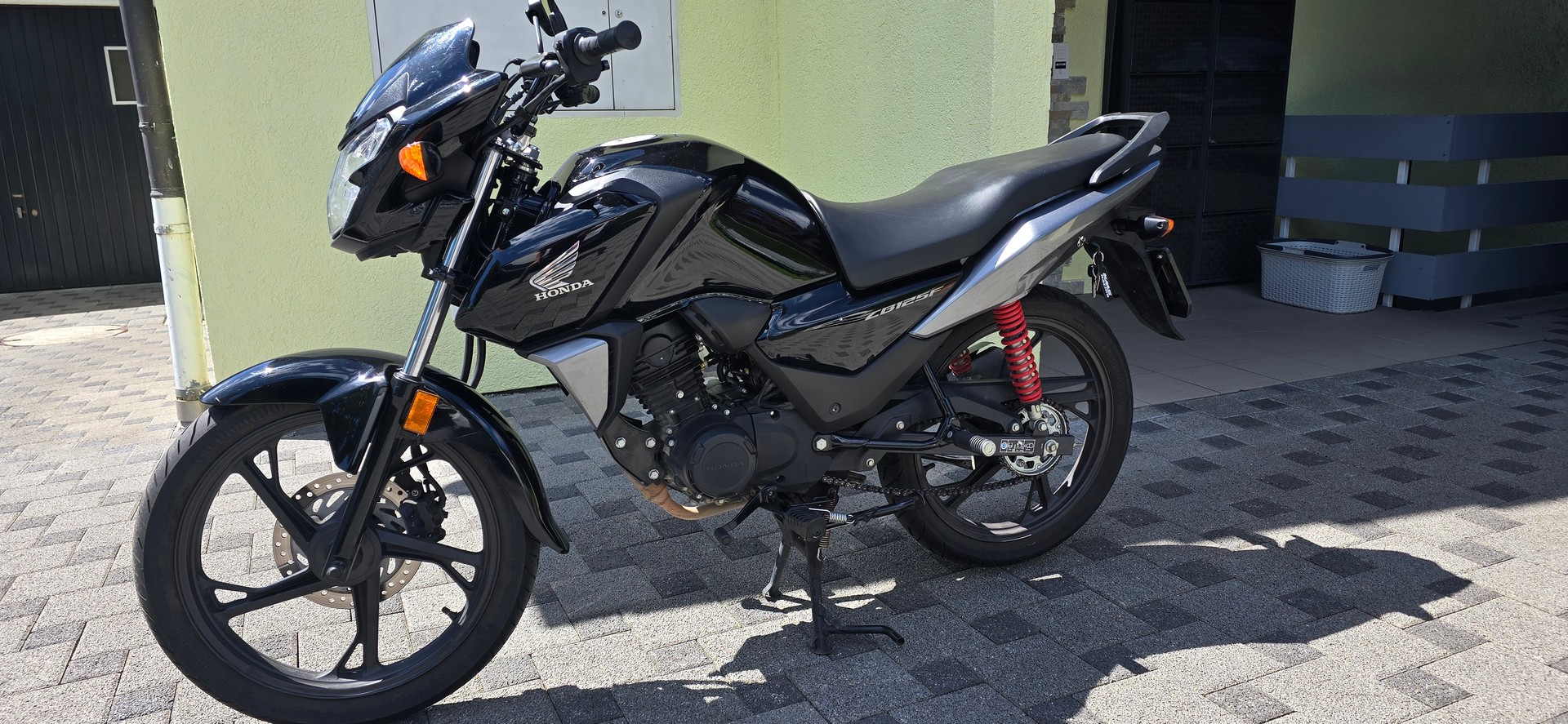 HONDA CBF 125 M-image-13