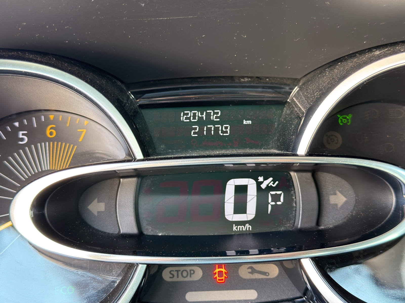 RENAULT Clio Grandtour 1.2 16V T GT EDC-image-10
