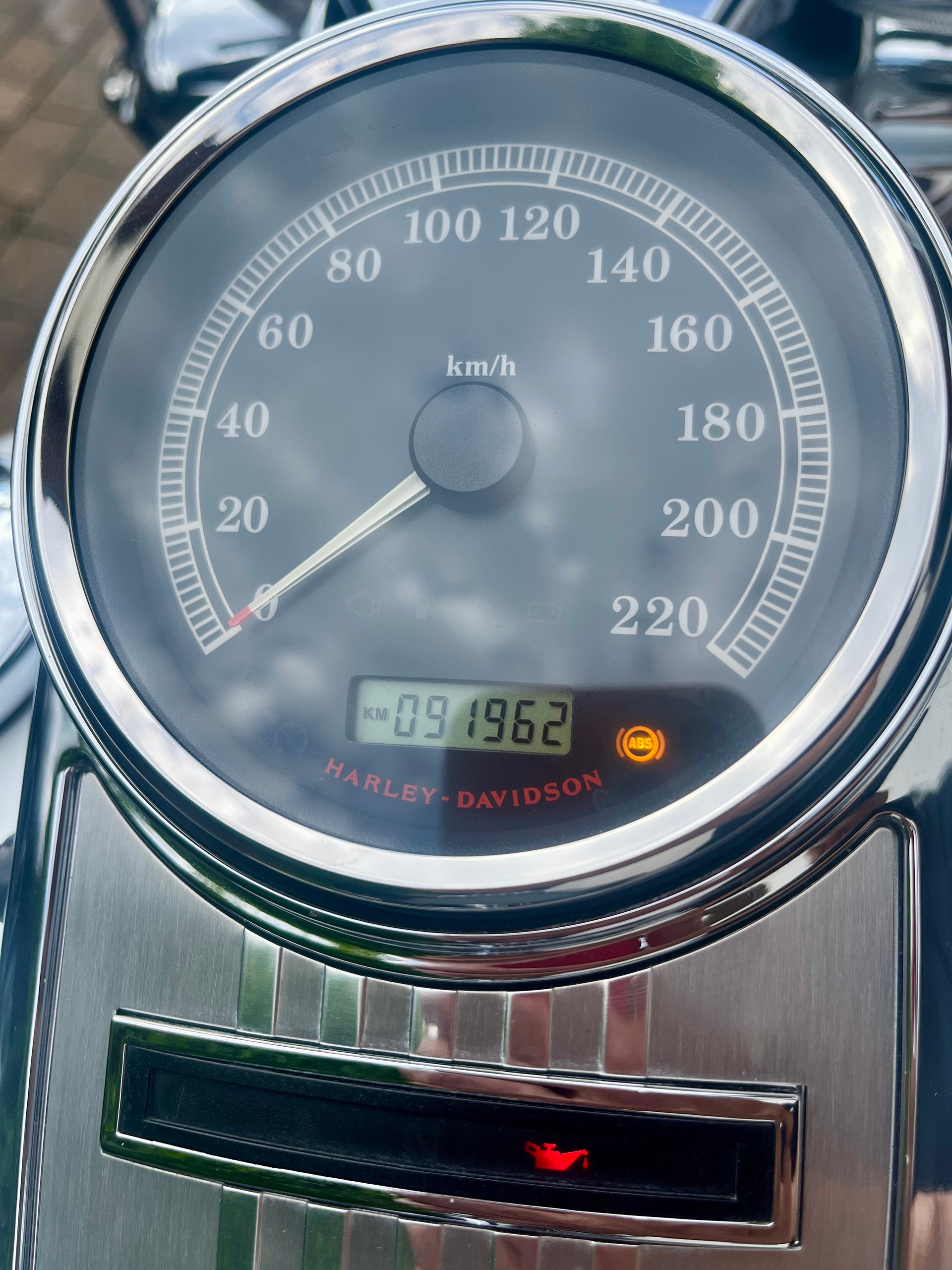 HARLEY-DAVIDSON FLHRC Road King Classic 103 ABS-image-6