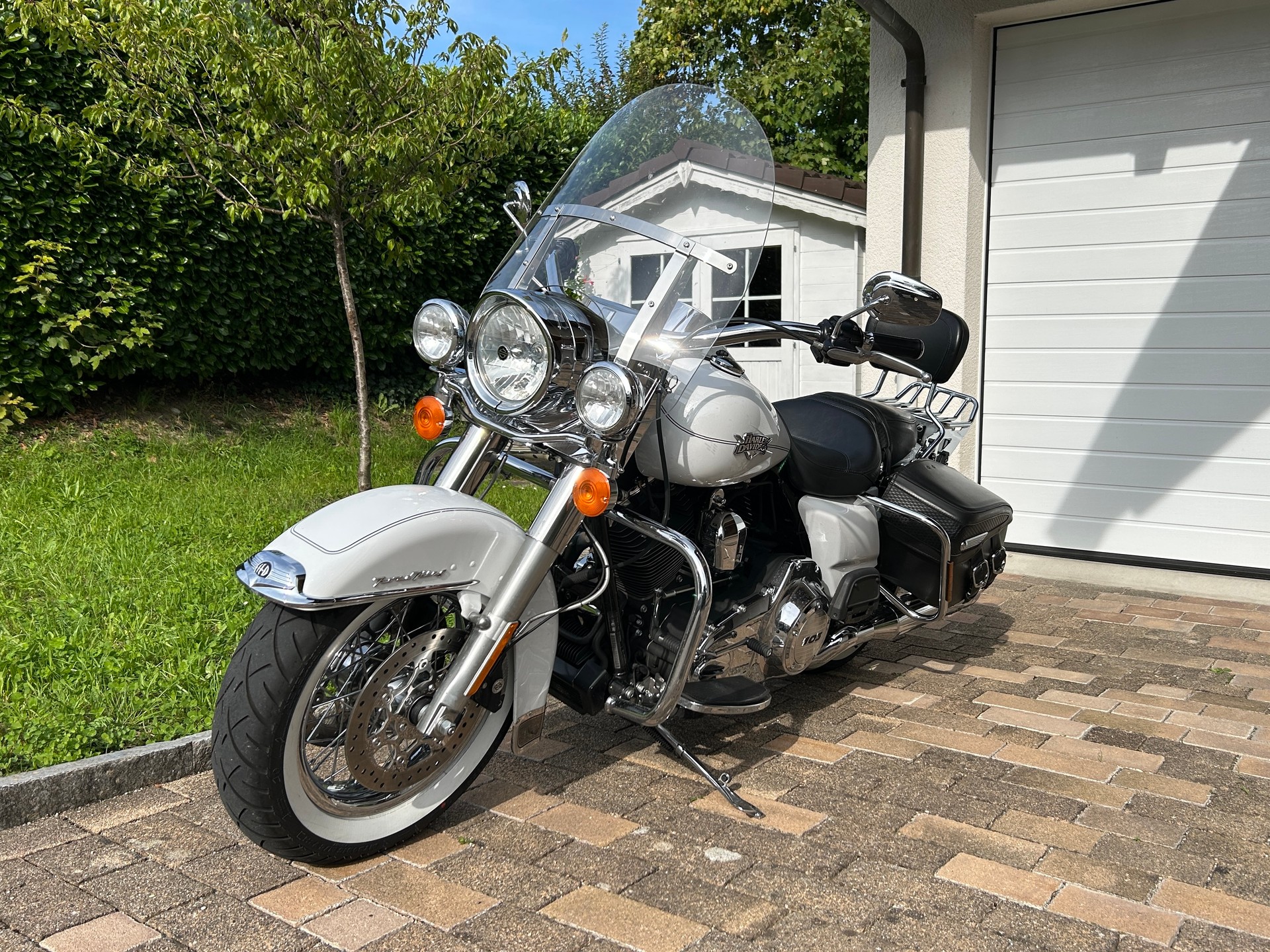 HARLEY-DAVIDSON FLHRC Road King Classic 103 ABS-image-0