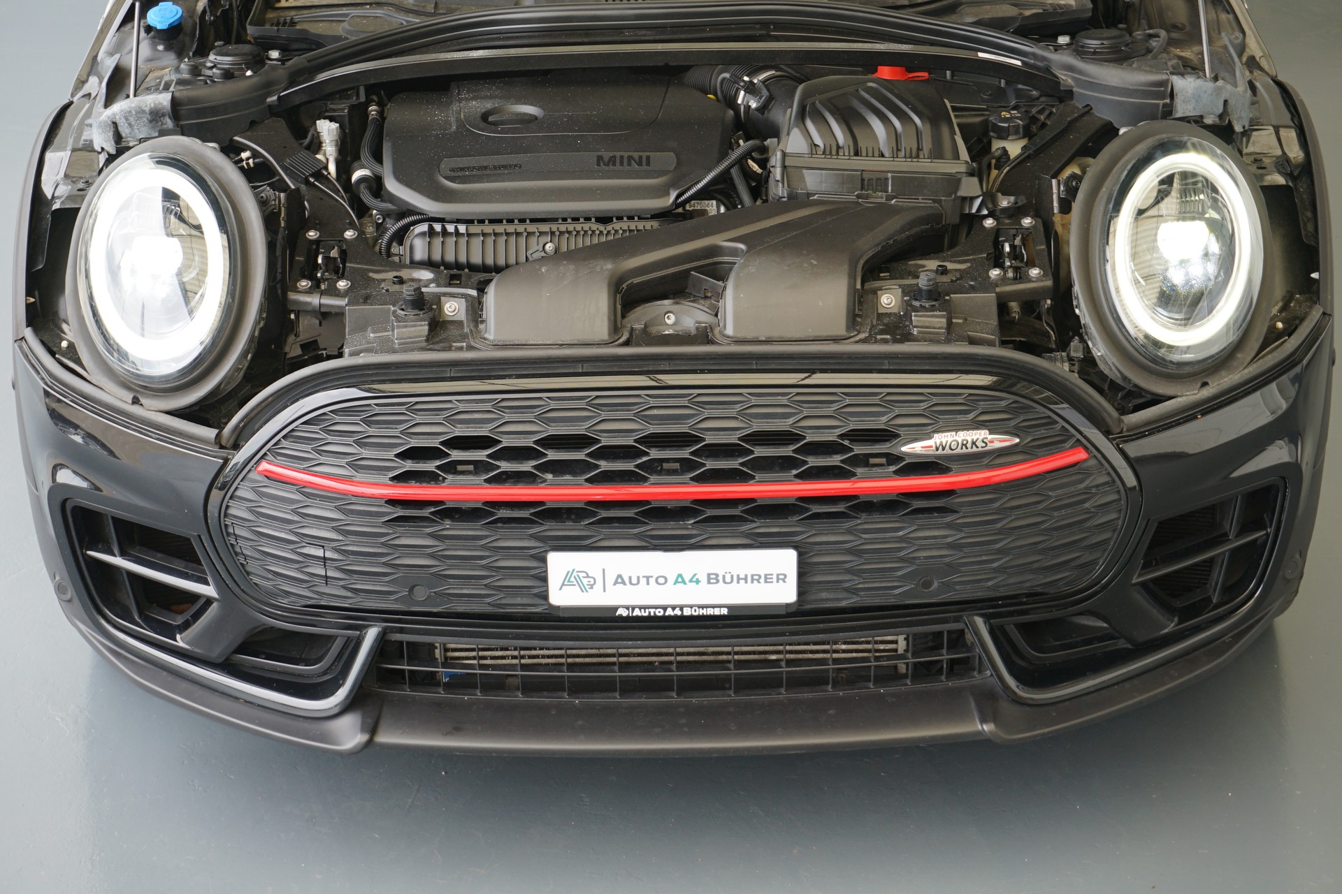 MINI Clubman Cooper JCW ALL4 306PS Automat-image-15