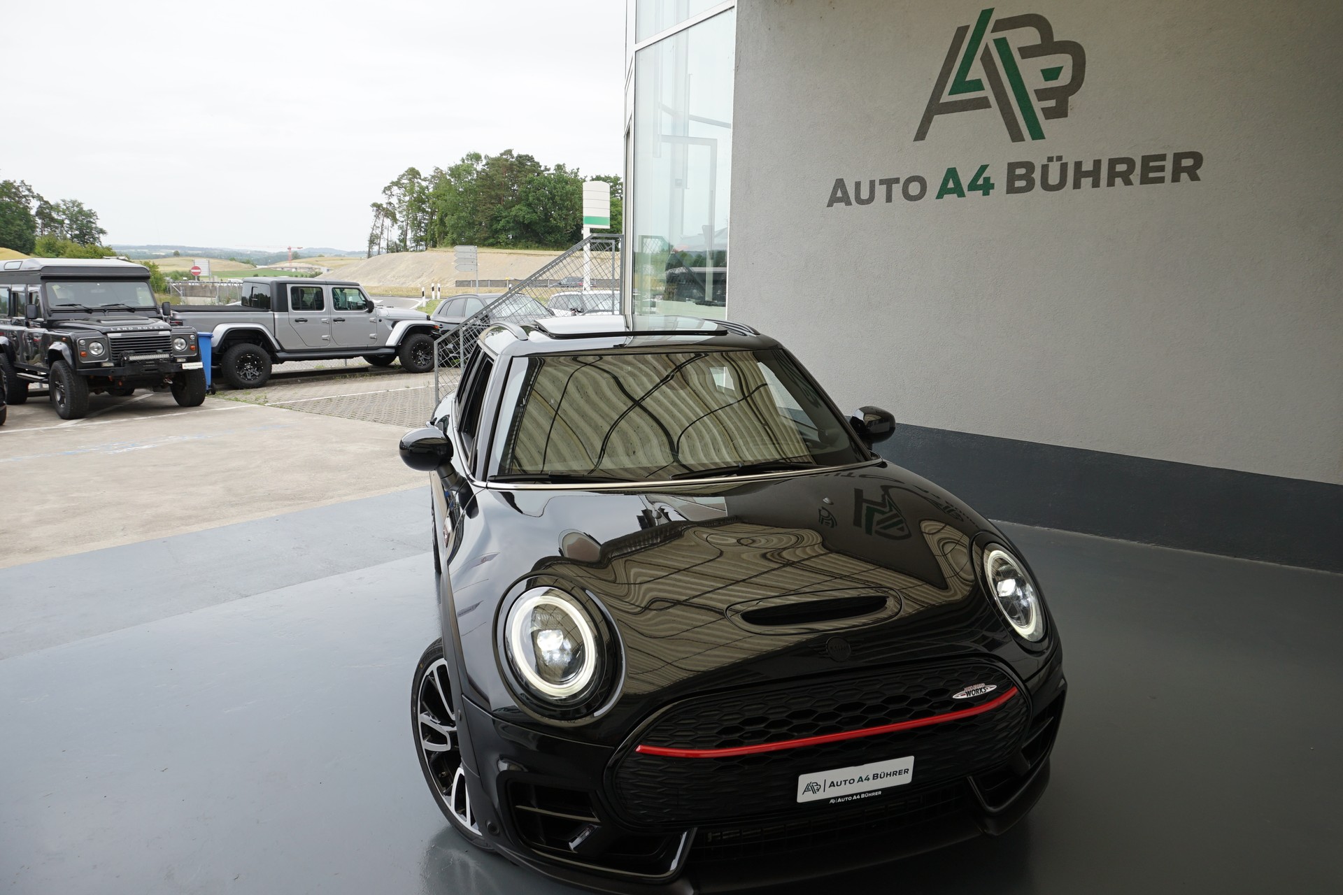 MINI Clubman Cooper JCW ALL4 306PS Automat-showroom-element-3