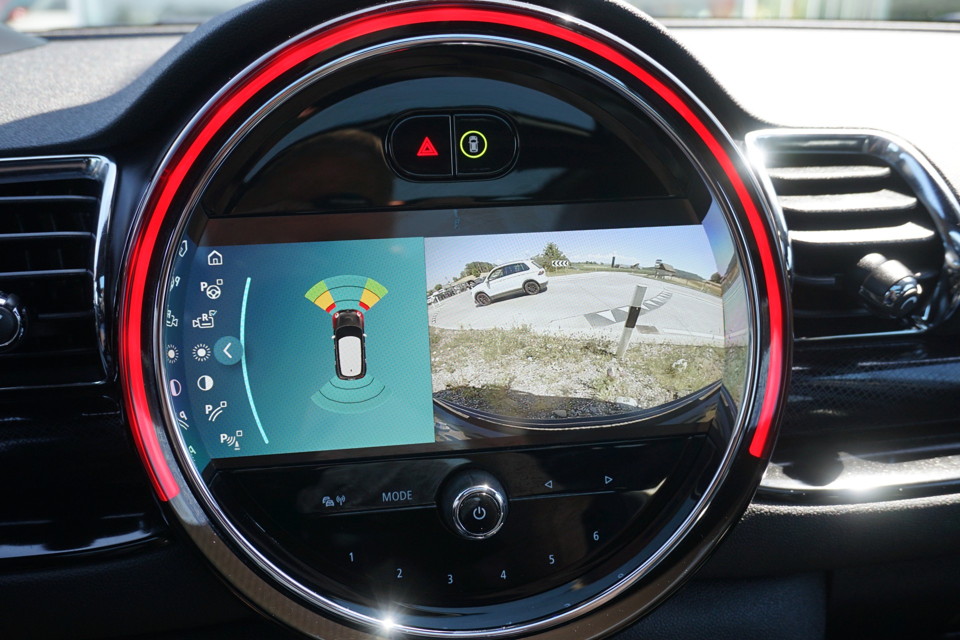MINI Clubman Cooper JCW ALL4 306PS Automat-image-19
