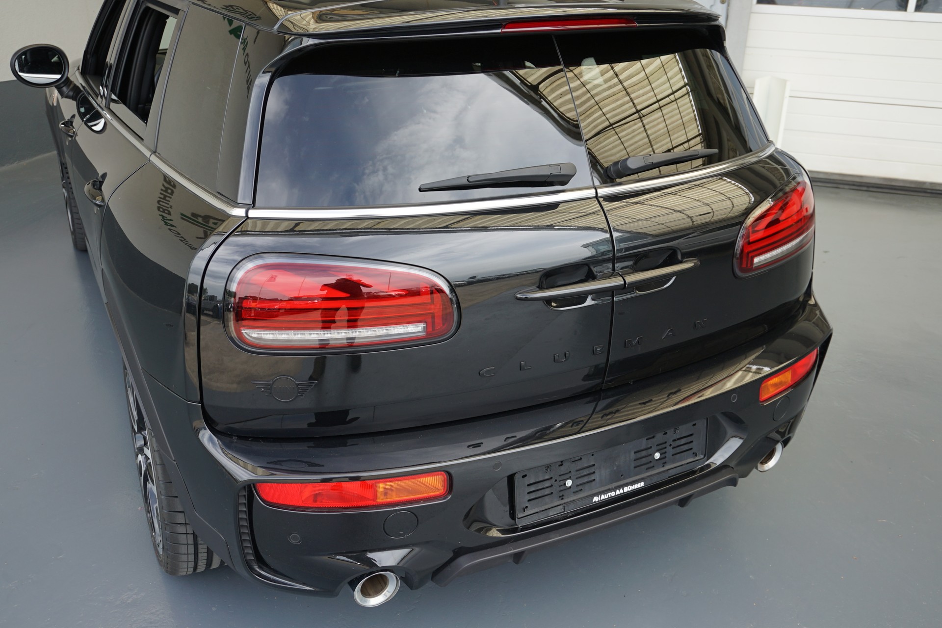 MINI Clubman Cooper JCW ALL4 306PS Automat-image-10