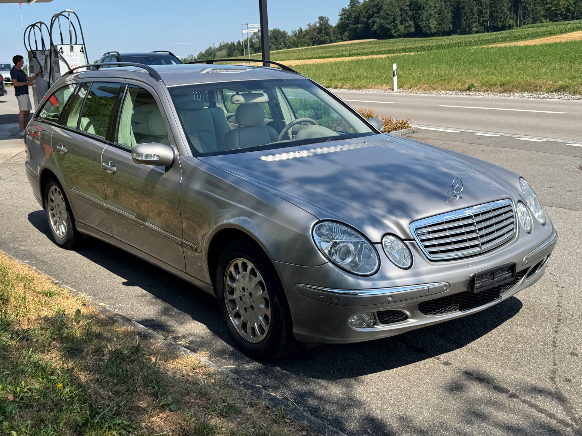 MERCEDES-BENZ E 200 Kompressor Elégance-image-2