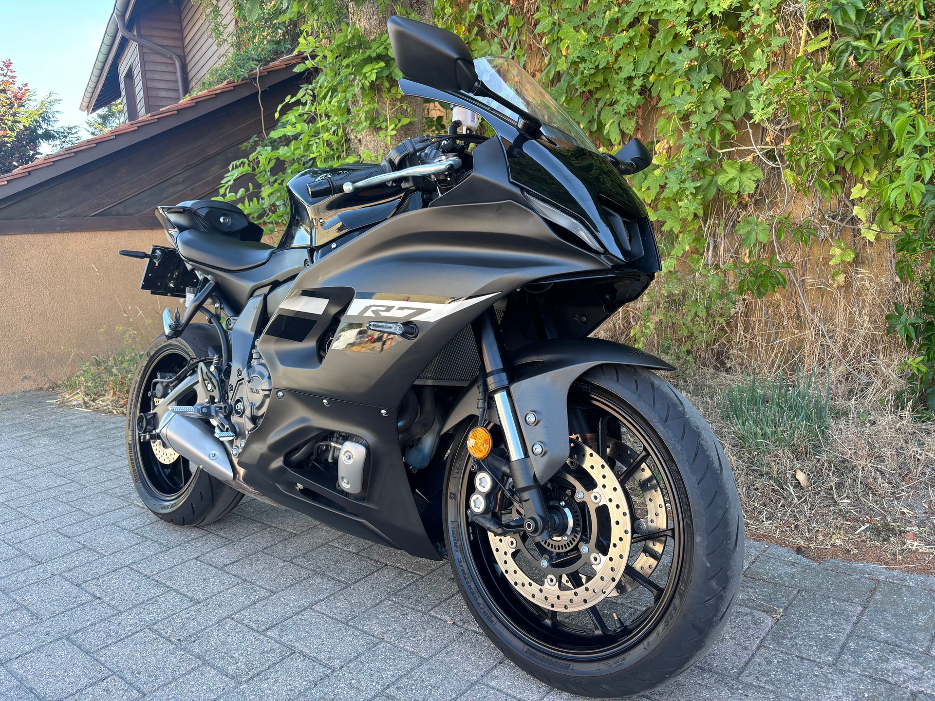 YAMAHA YZF-R7 (35kW)-image-1