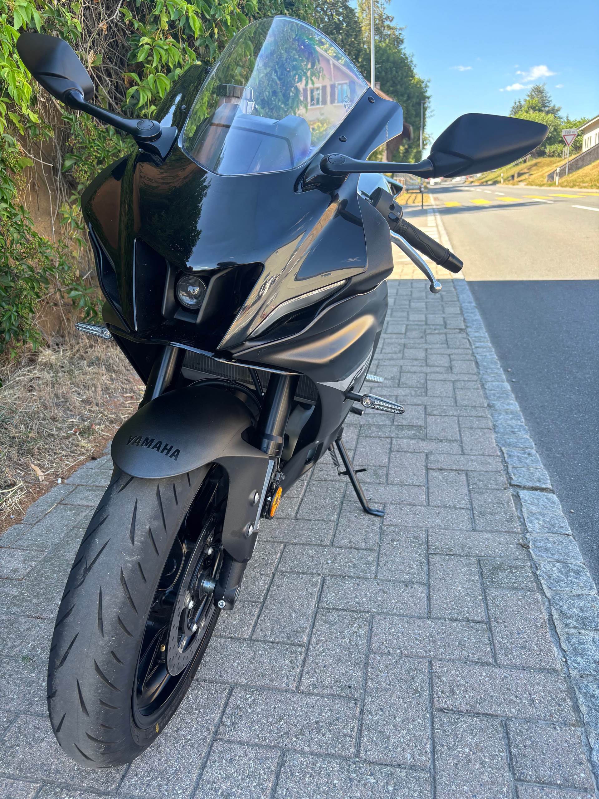 YAMAHA YZF-R7 (35kW)-image-3