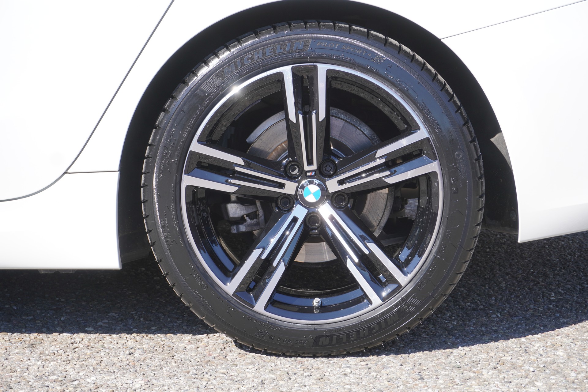 BMW 320d xDrive 48V Touring Steptronic M Sport-image-8