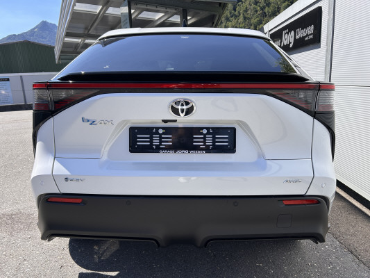 TOYOTA bZ4X Style 73,1 kWh AWD-image-4