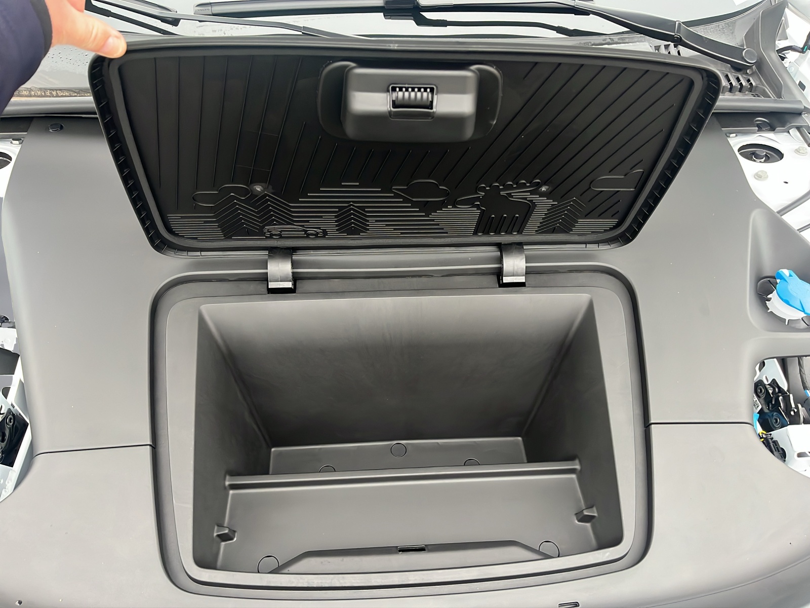 VOLVO EX30 E60 Twin Ultra Performance AWD-image-17