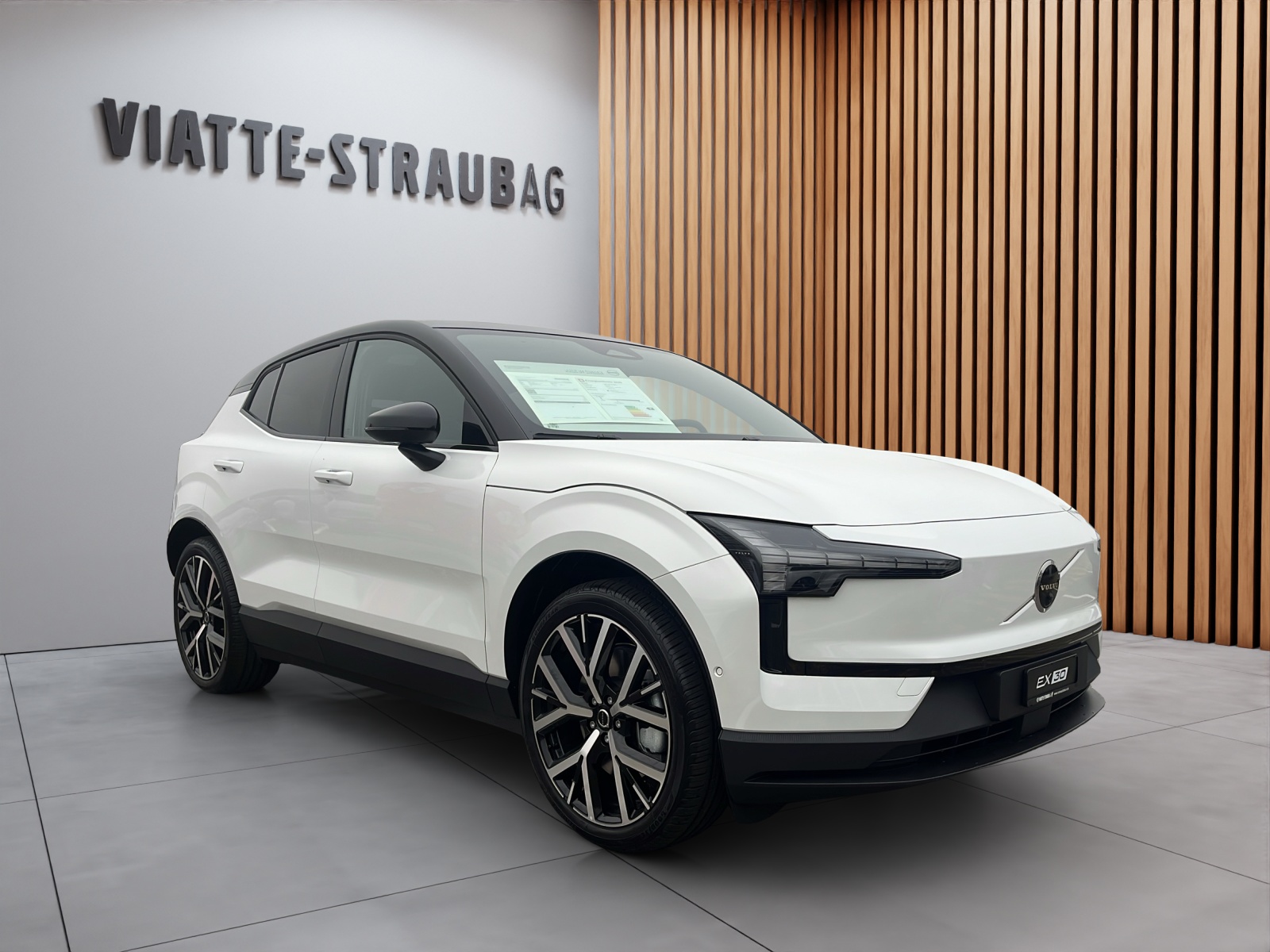 VOLVO EX30 E60 Twin Ultra Performance AWD-image-4