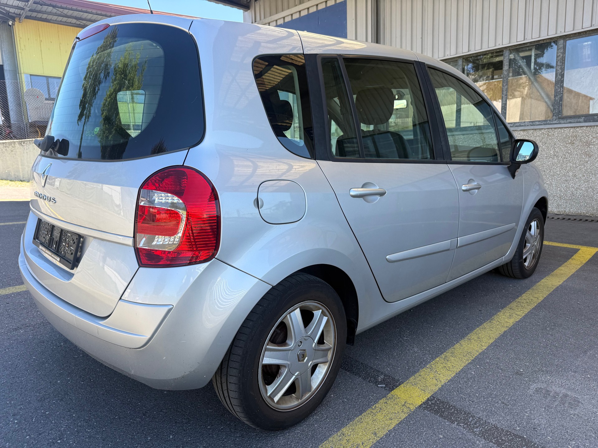 RENAULT Modus 1.2 16V T Dynamique-image-5